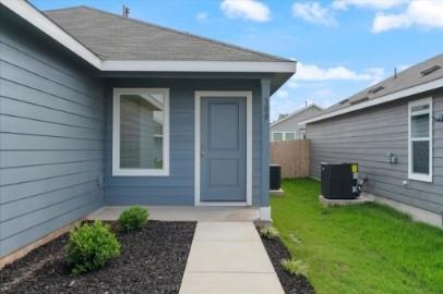 300 Twilight Breeze Way Property Photo 8
