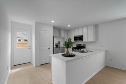 300 Twilight Breeze Way Property Photo 12