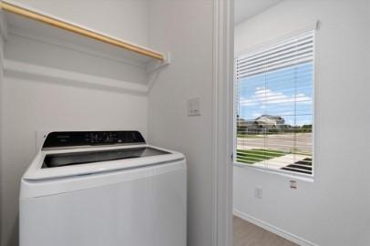 300 Twilight Breeze Way Property Photo 28
