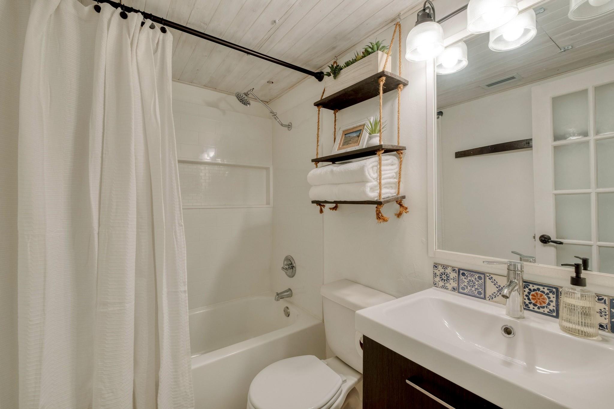 1840 Burton Dr 221 Property Photo 11