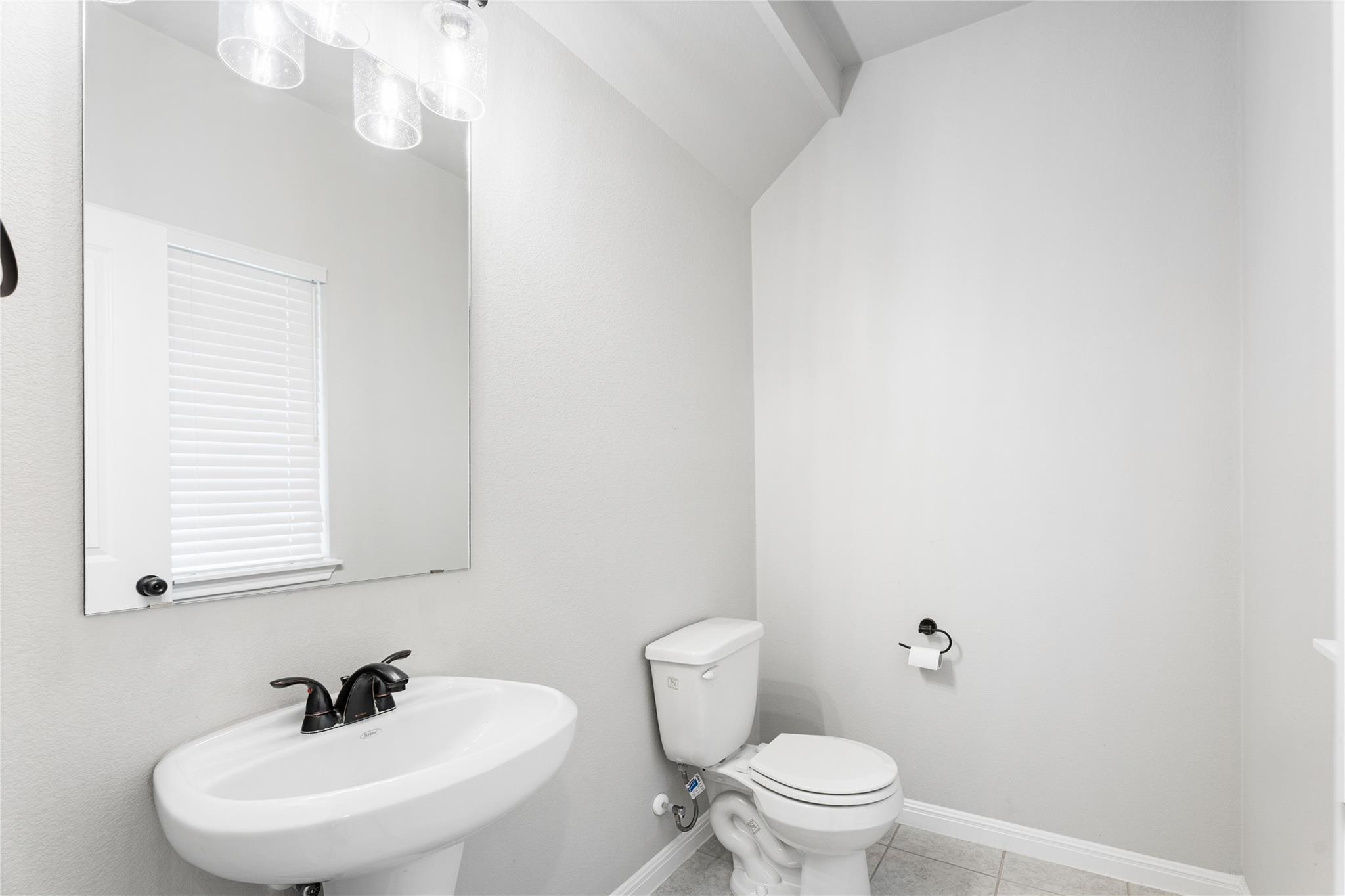237 Driftwood Ln Property Photo 6