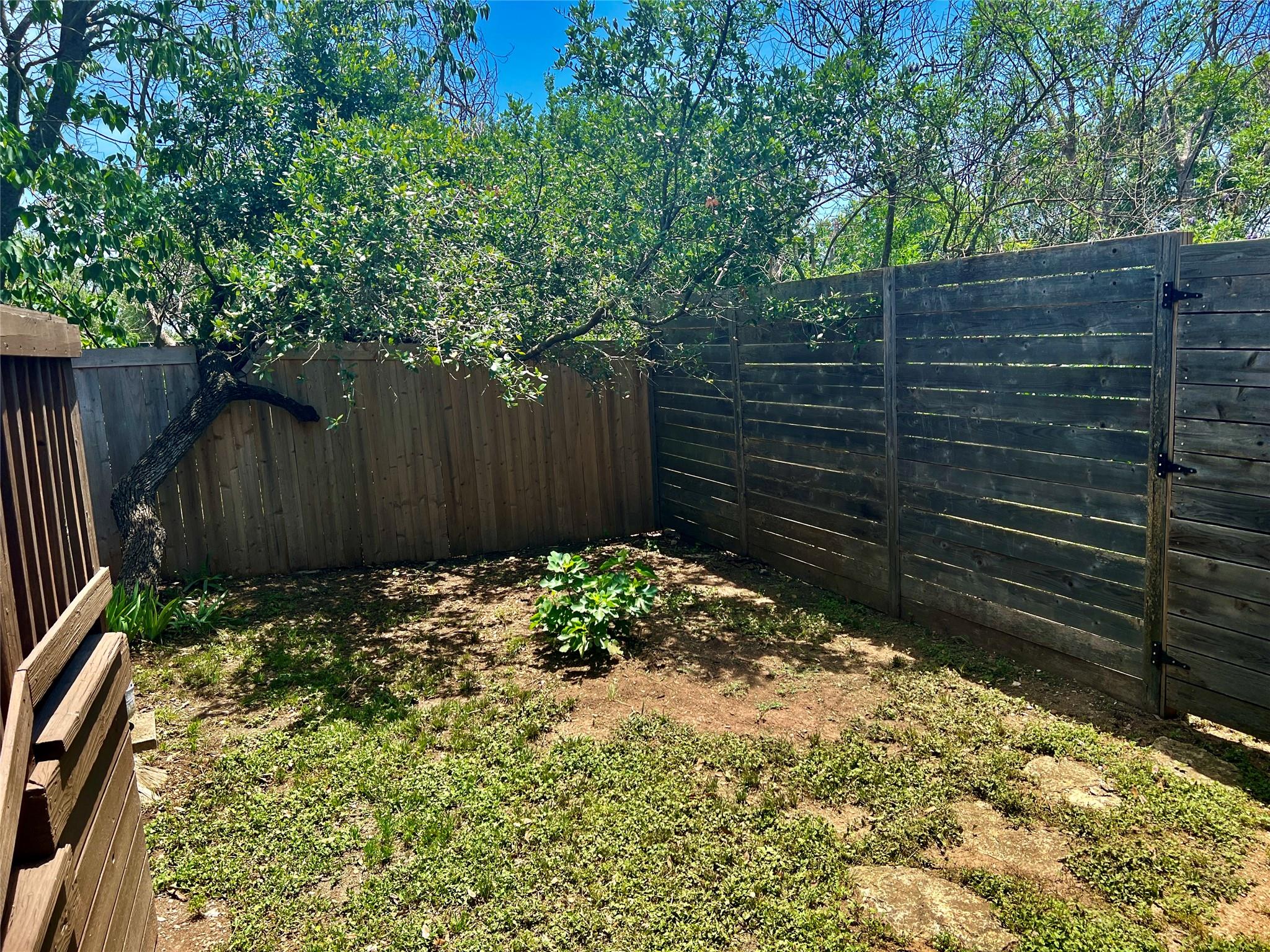 15303 Texas St Property Photo 22