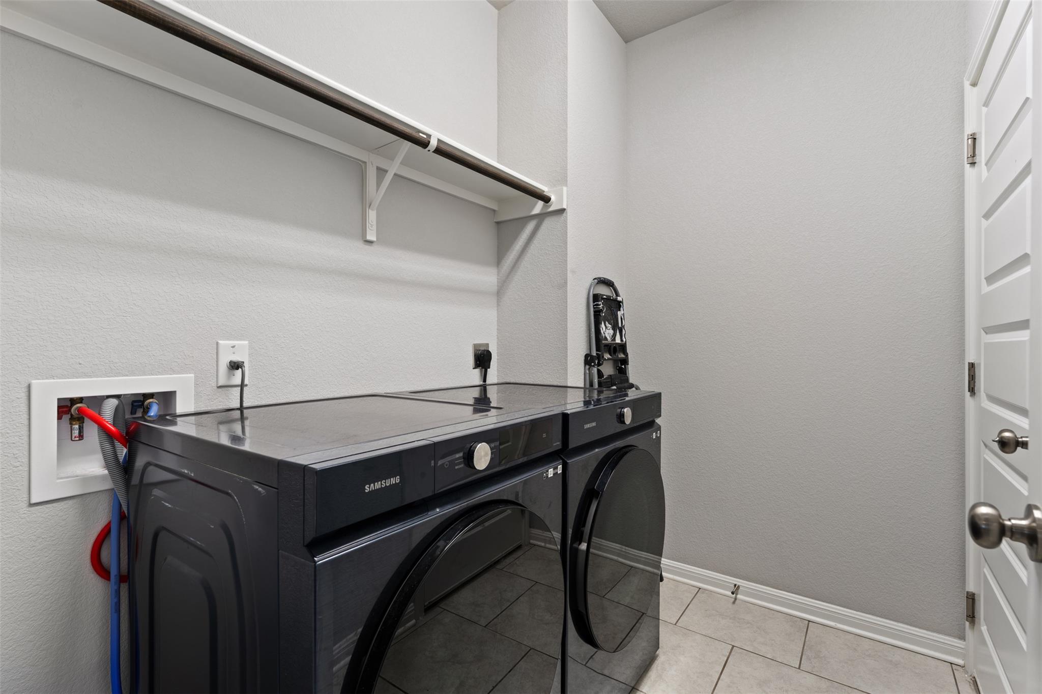 105 Kellys Heroes Way Property Photo 27