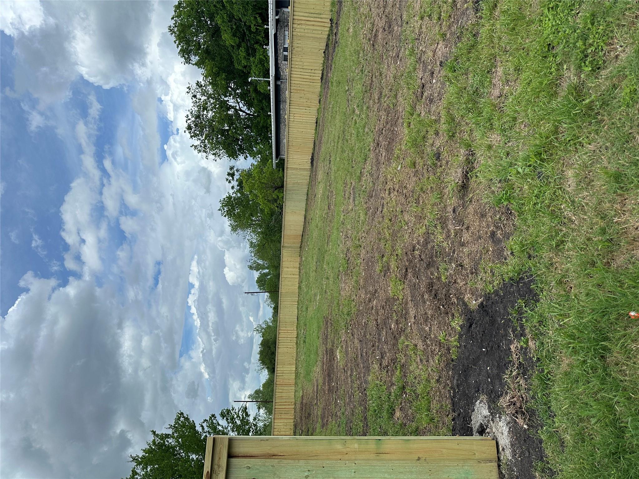 1310 Marshall St Property Photo 3