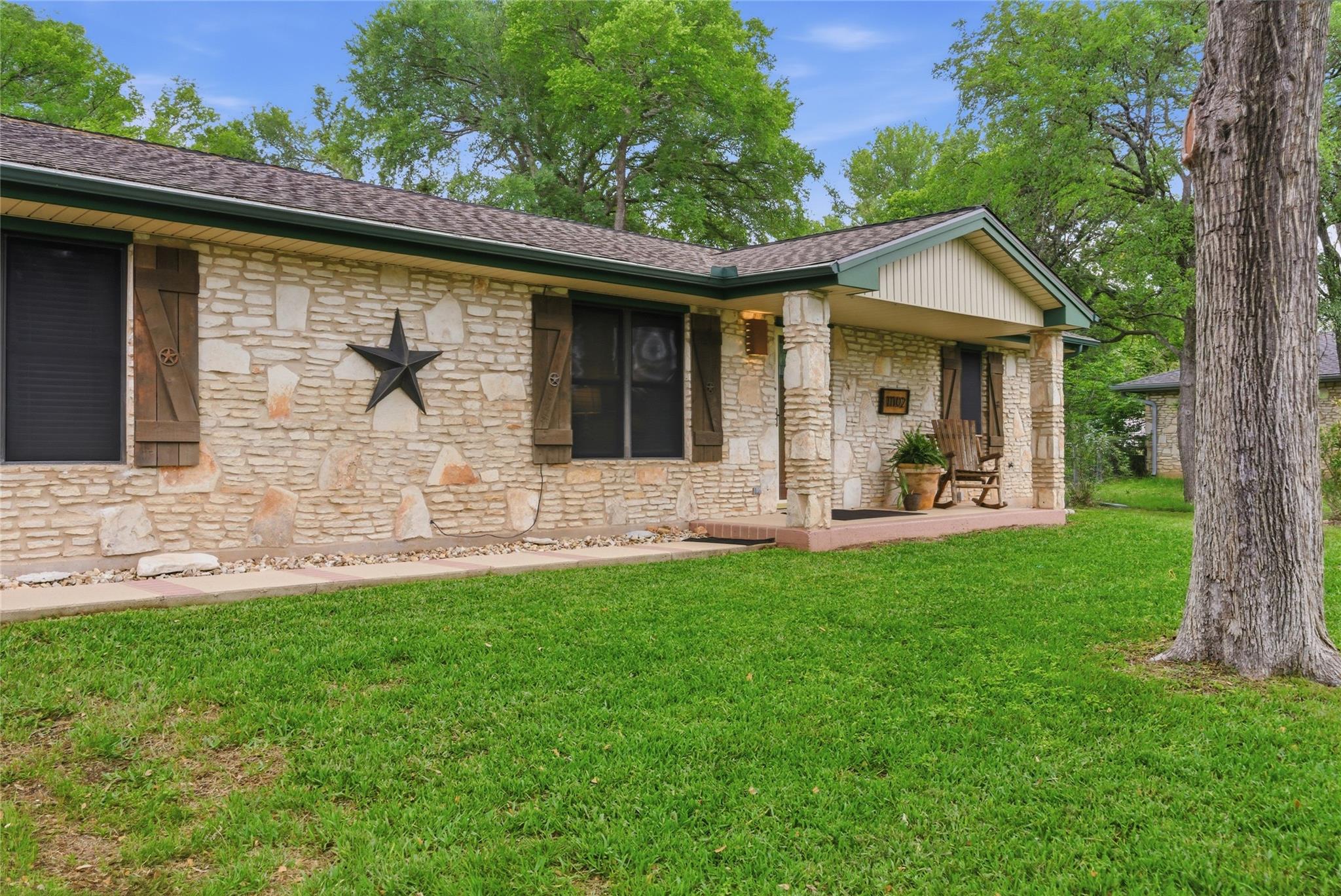 11102 Salado Springs Cir Property Photo 1