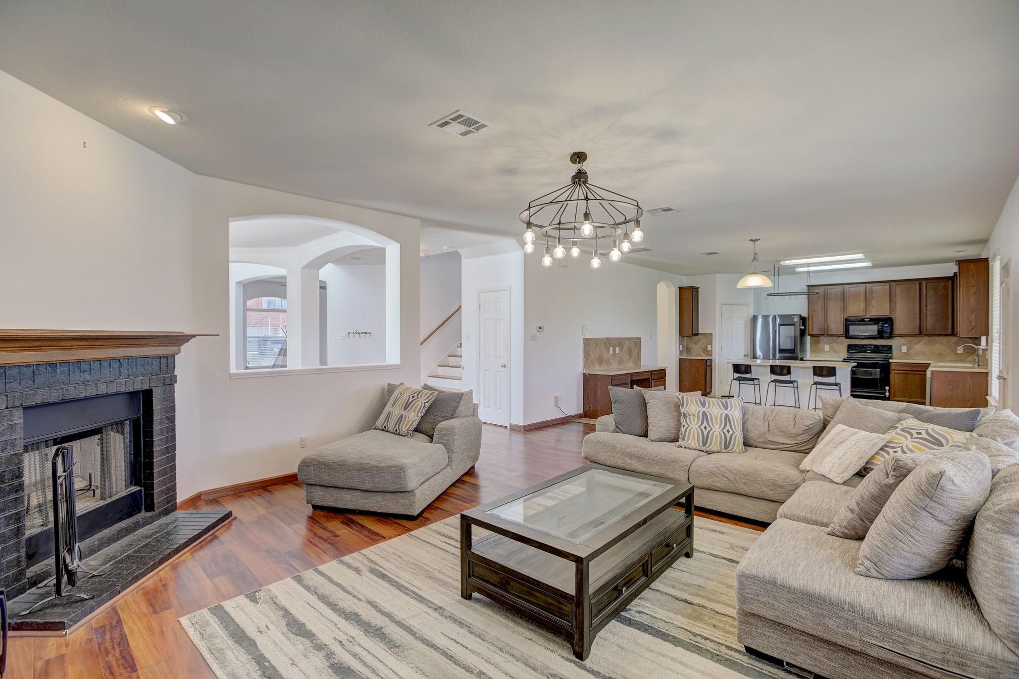 305 Waterlily Way Property Photo 8