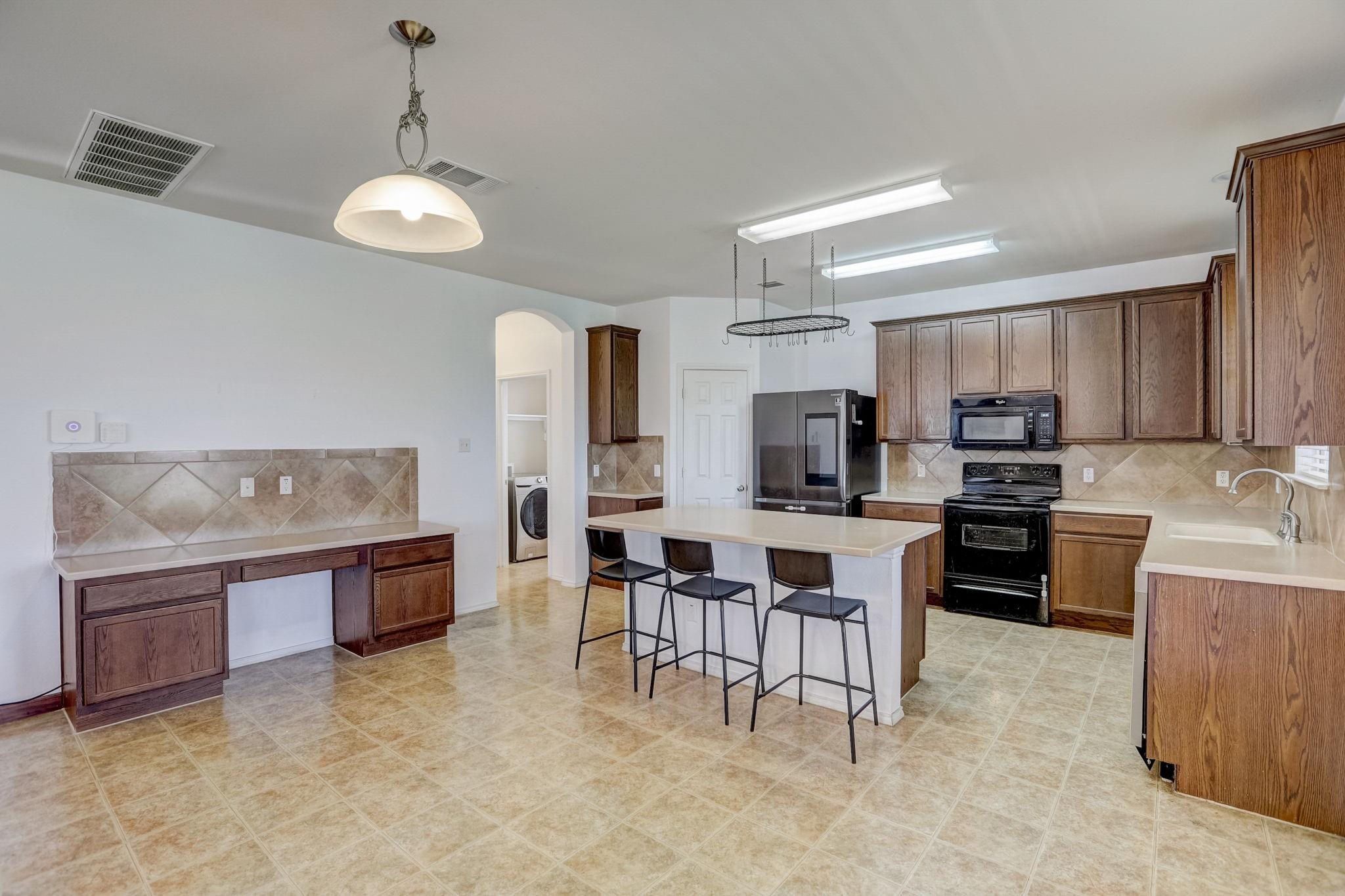 305 Waterlily Way Property Photo 11