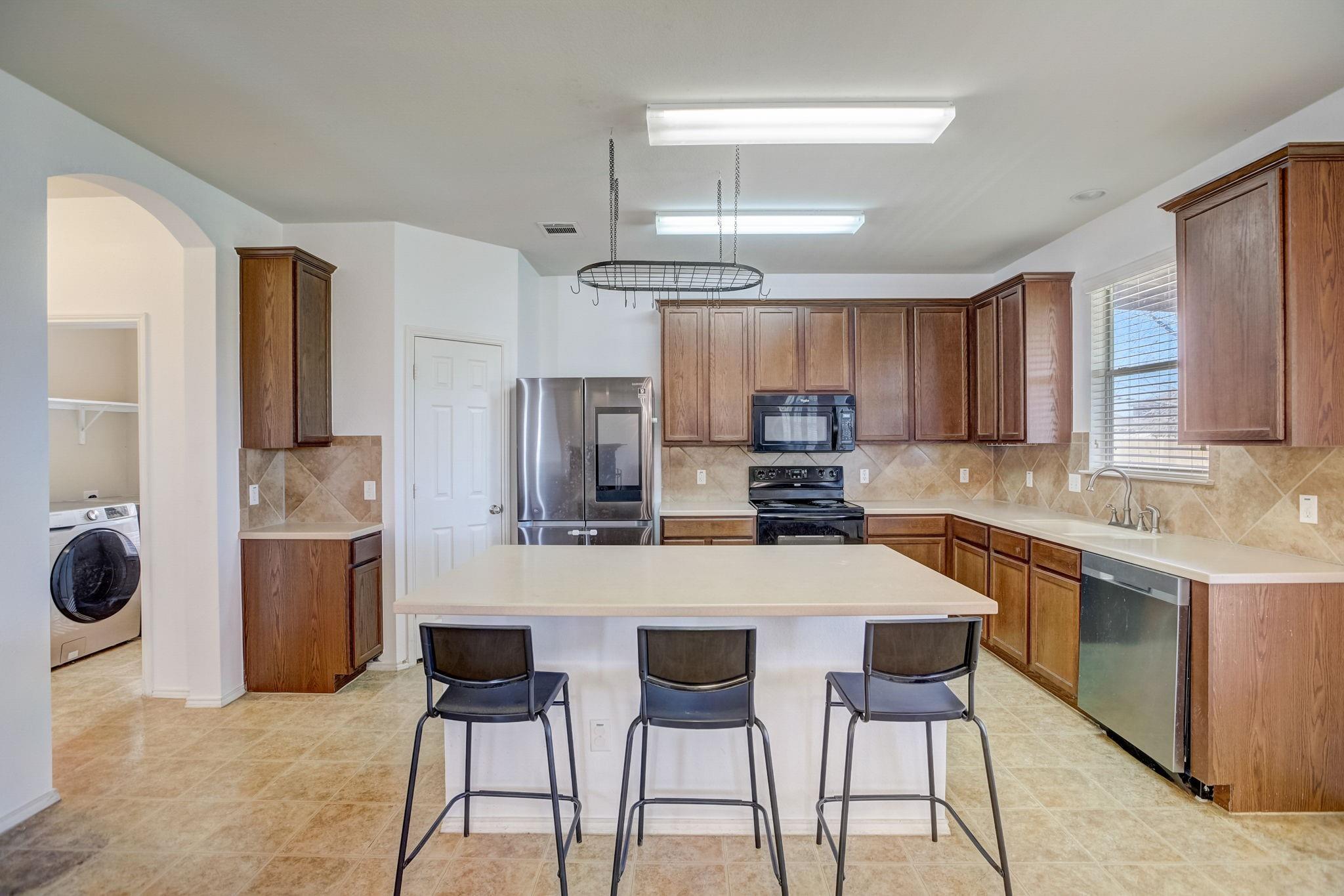305 Waterlily Way Property Photo 13
