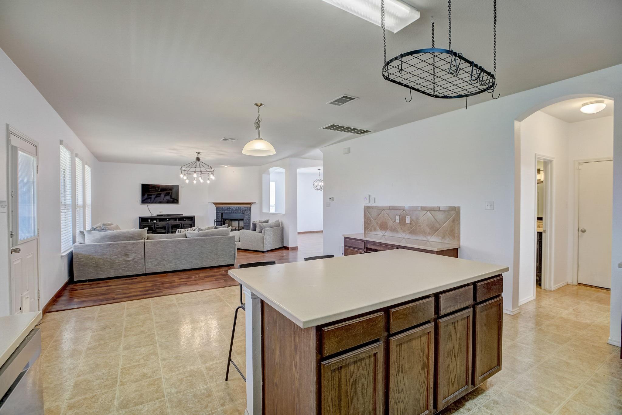 305 Waterlily Way Property Photo 15