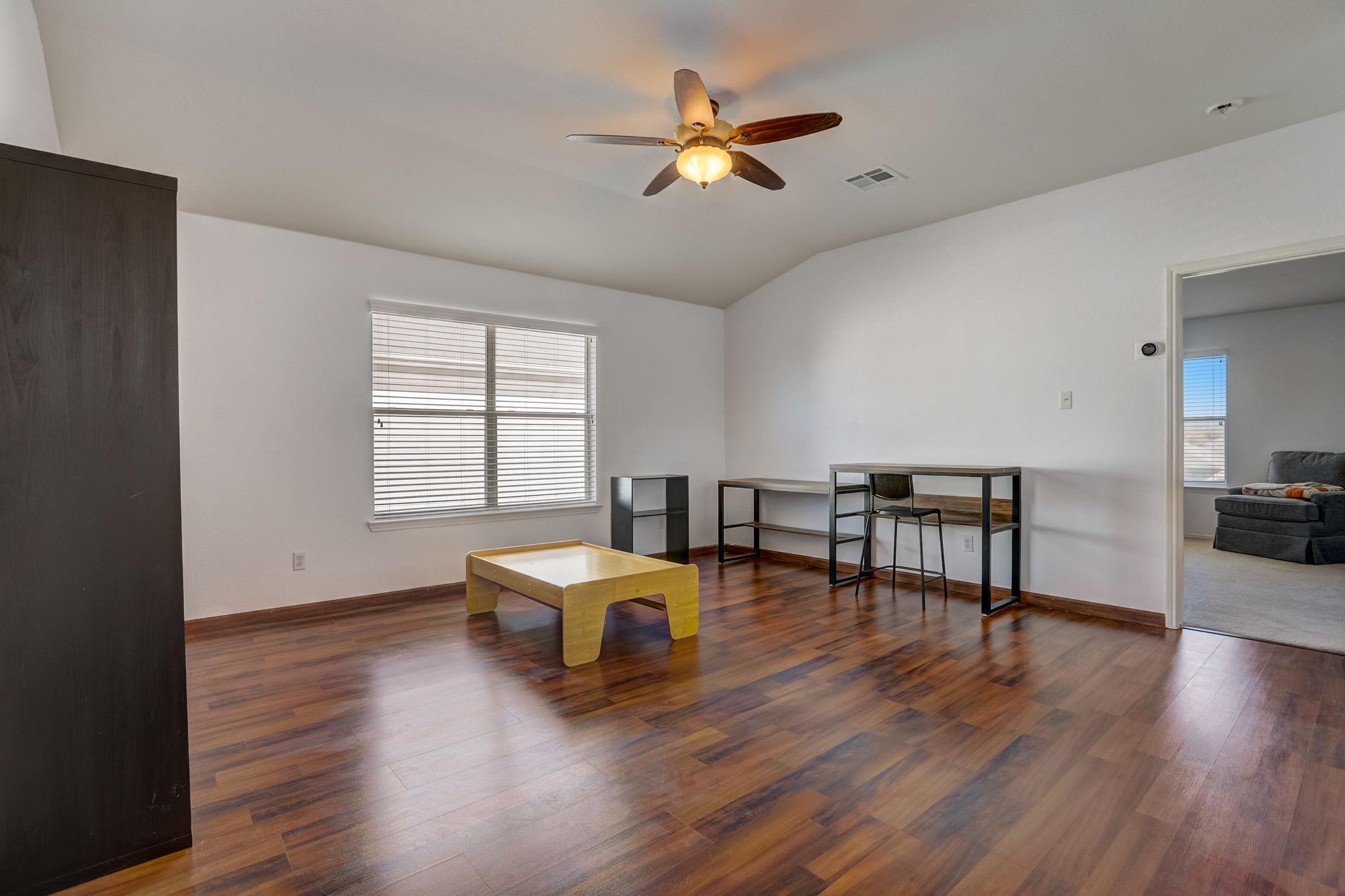 305 Waterlily Way Property Photo 23
