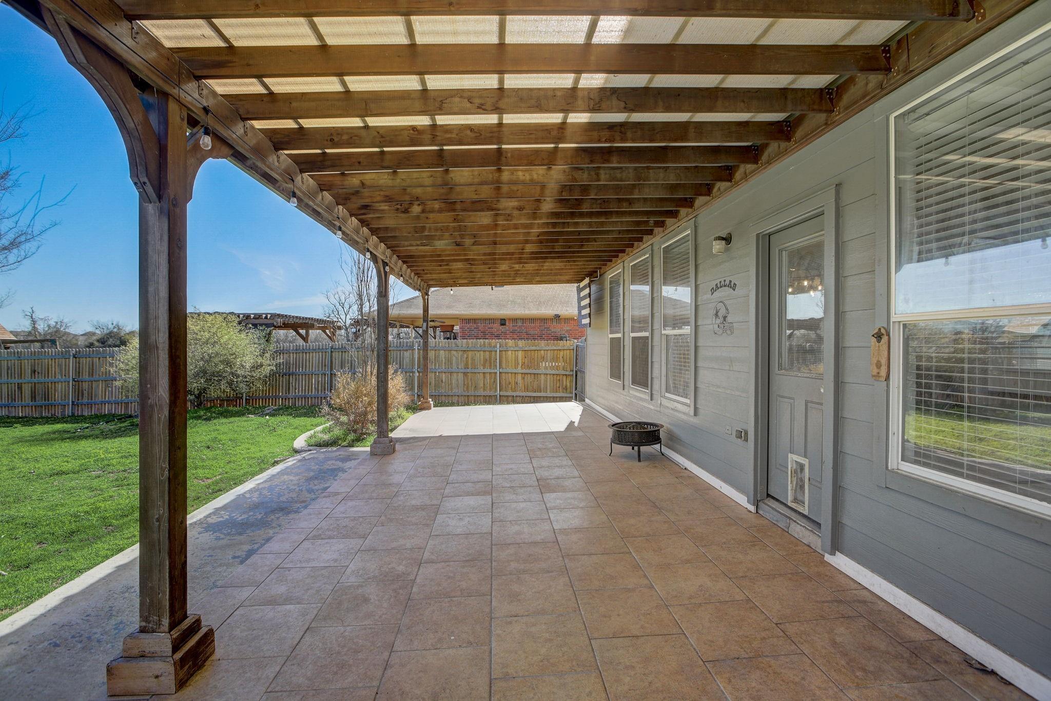 305 Waterlily Way Property Photo 31