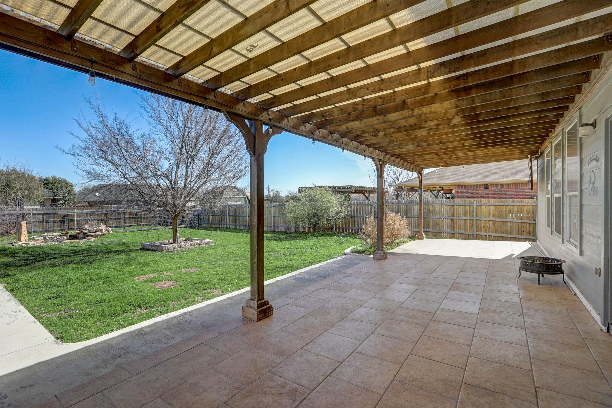 305 Waterlily Way Property Photo 32