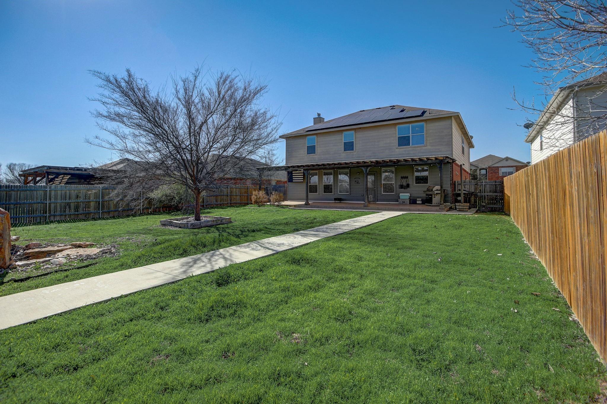 305 Waterlily Way Property Photo 34