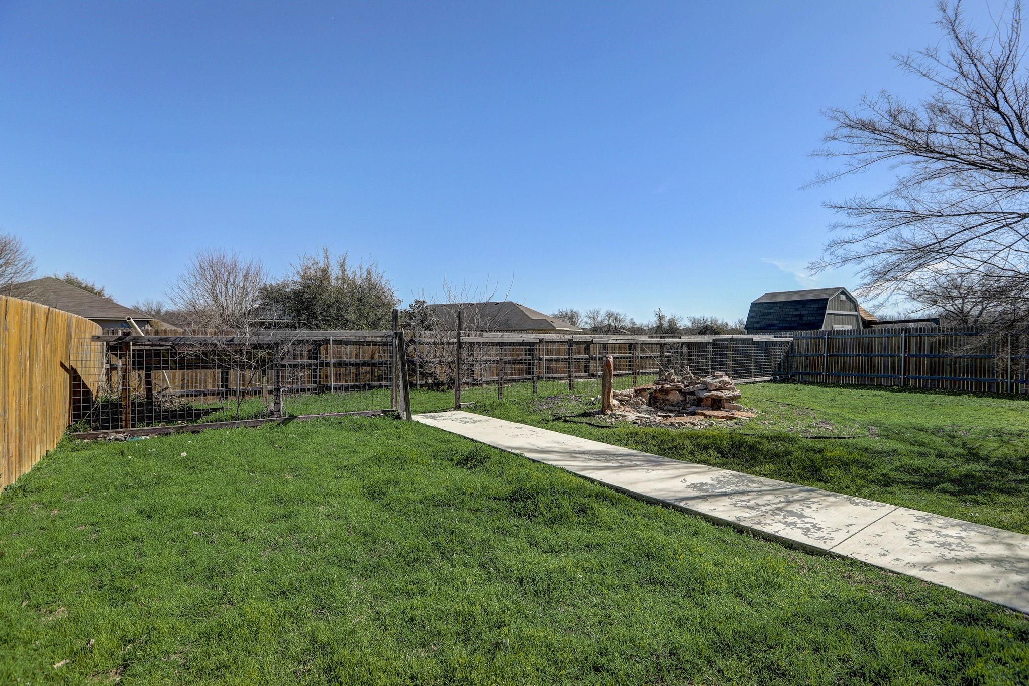 305 Waterlily Way Property Photo 38