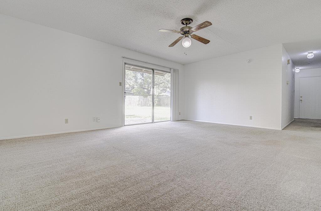 11604 Elk Park Trl Property Photo 5