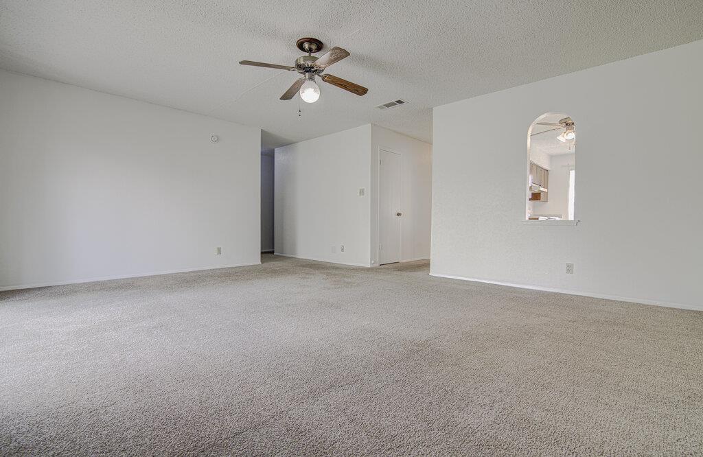 11604 Elk Park Trl Property Photo 6