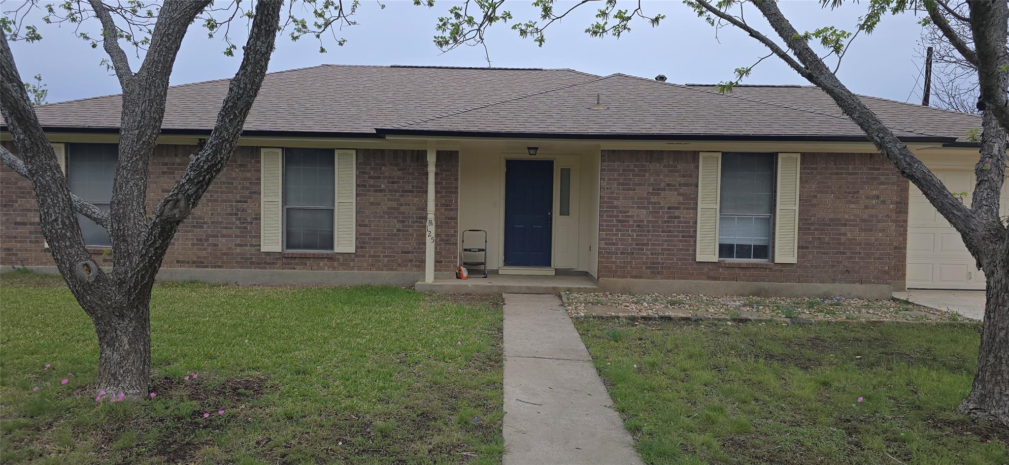 125 Kelly Ln Property Photo 1