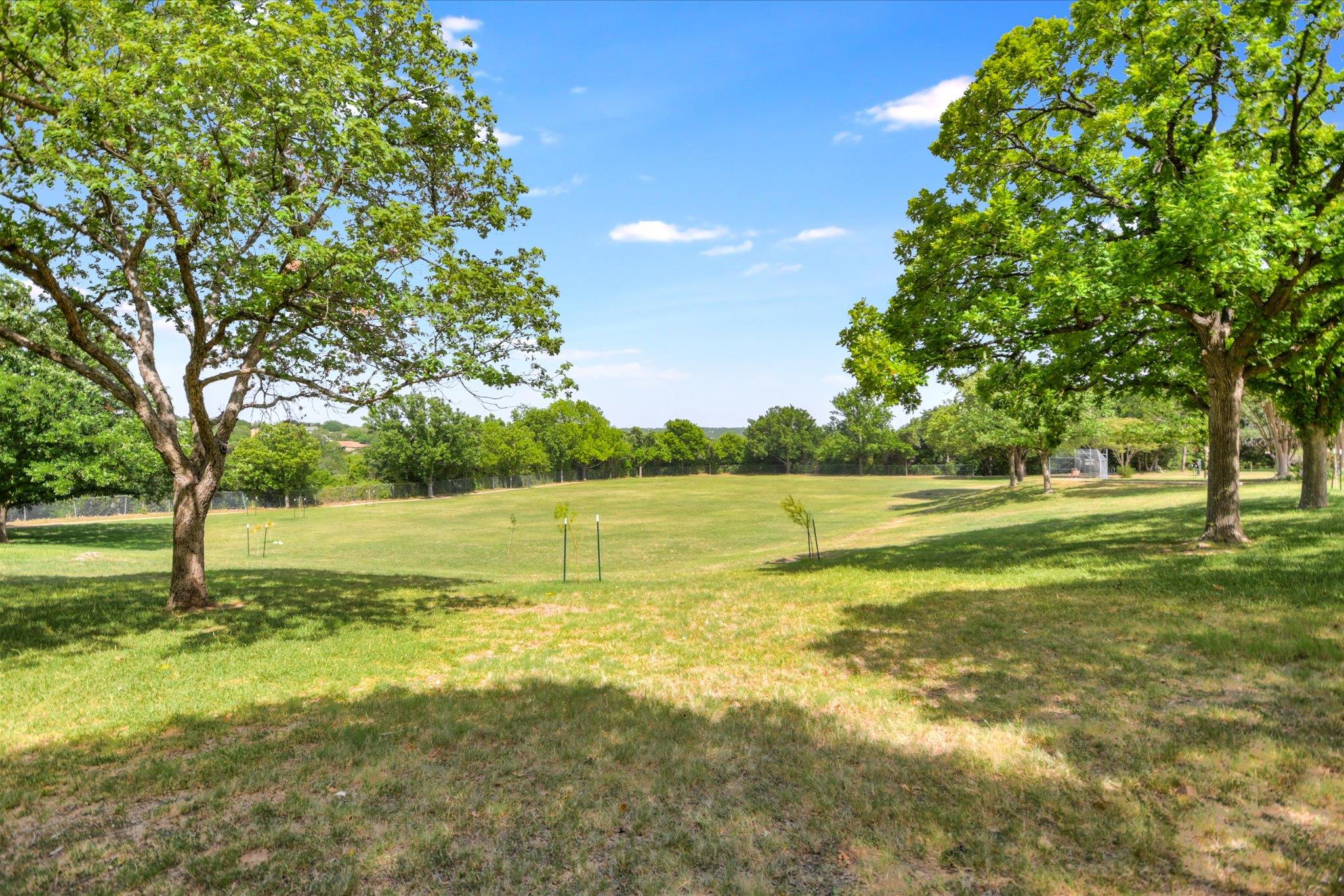 10900 Plumewood Dr Property Photo 37