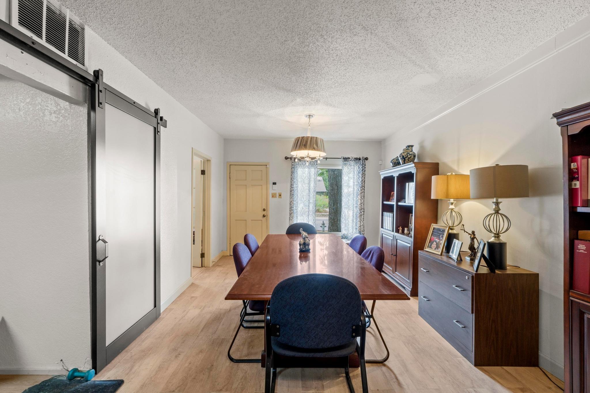 2117 E Cesar Chavez St Property Photo 4