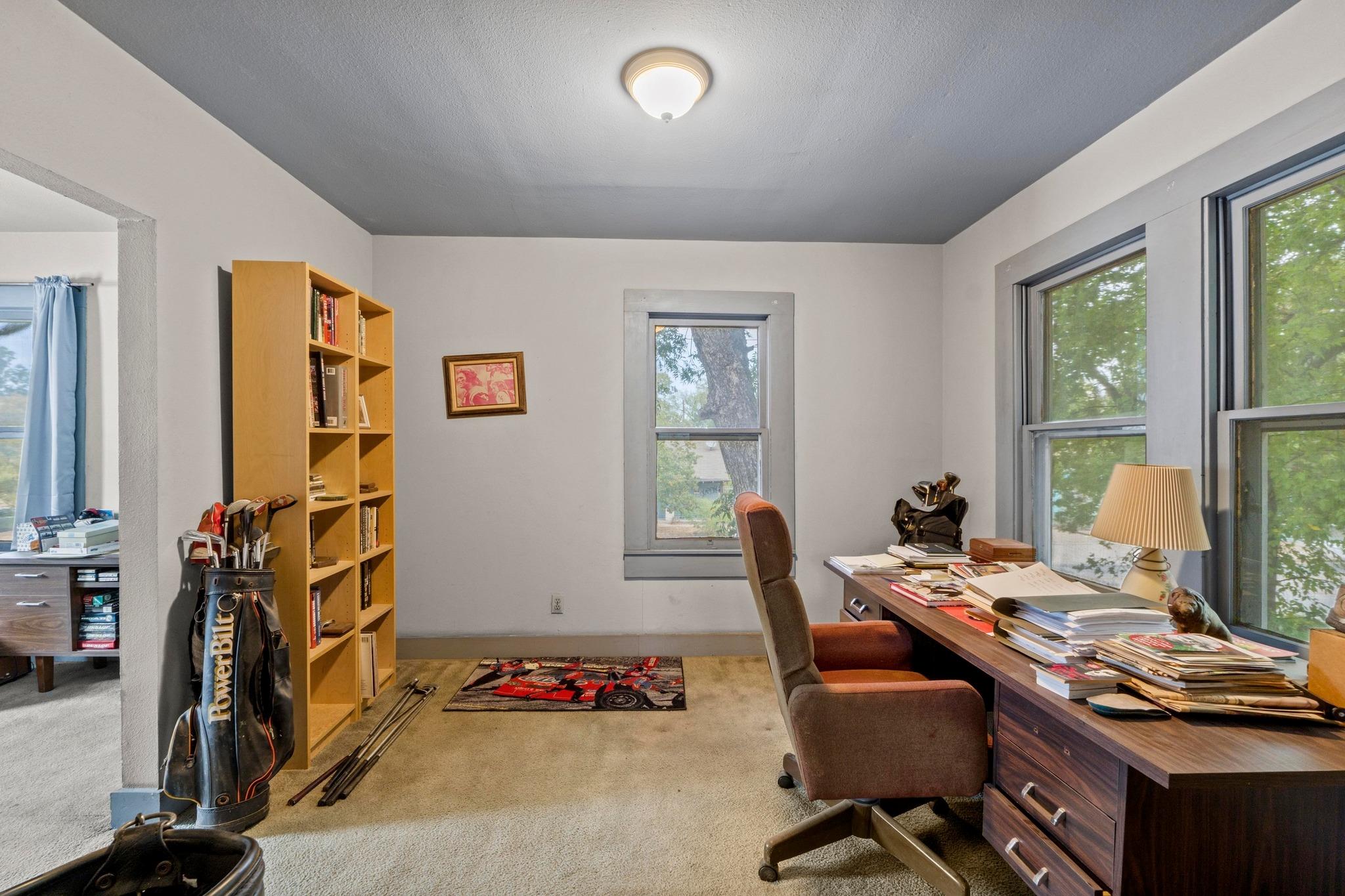 2117 E Cesar Chavez St Property Photo 11