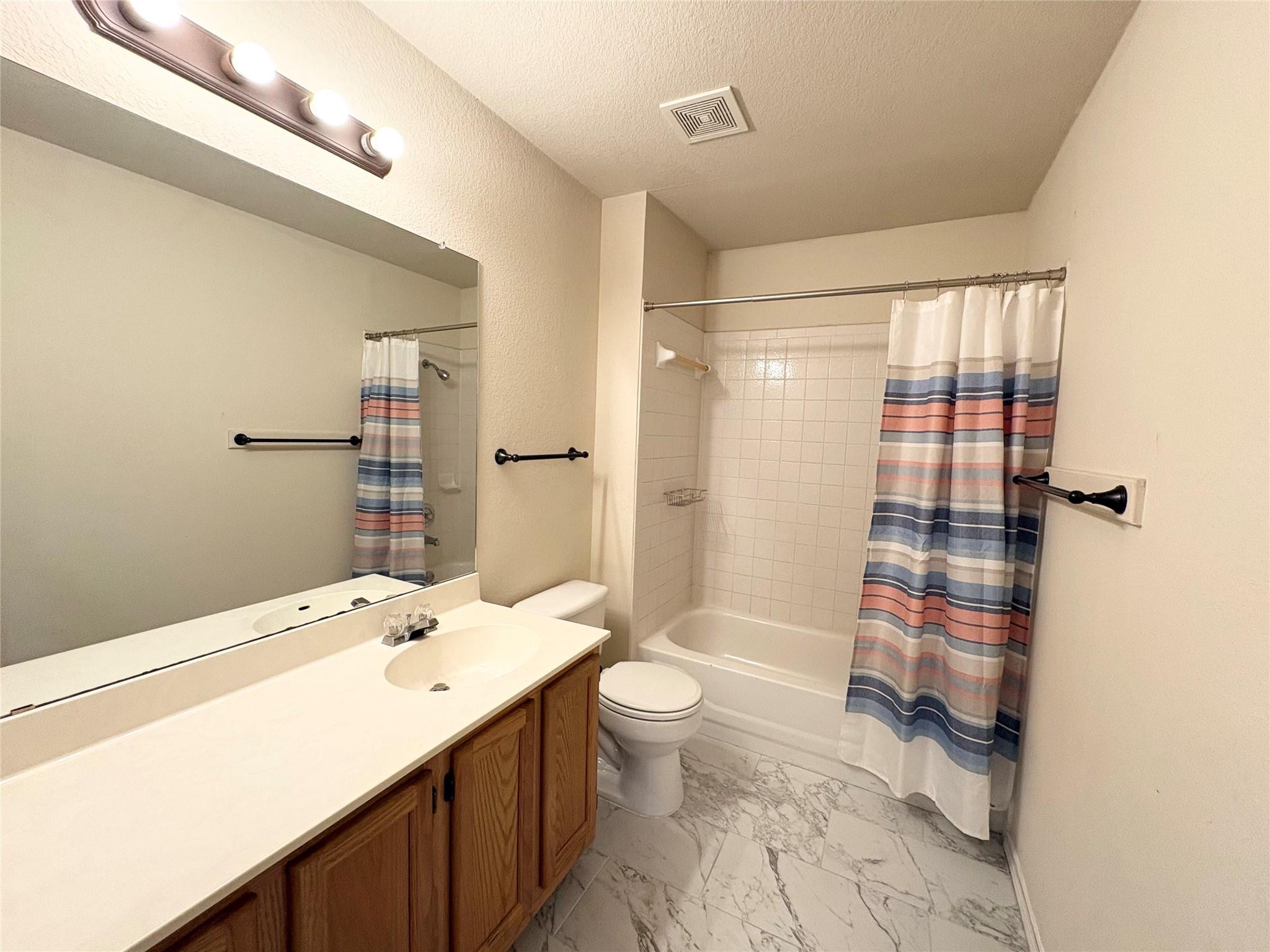 1101 Wood Creek Dr Property Photo 29