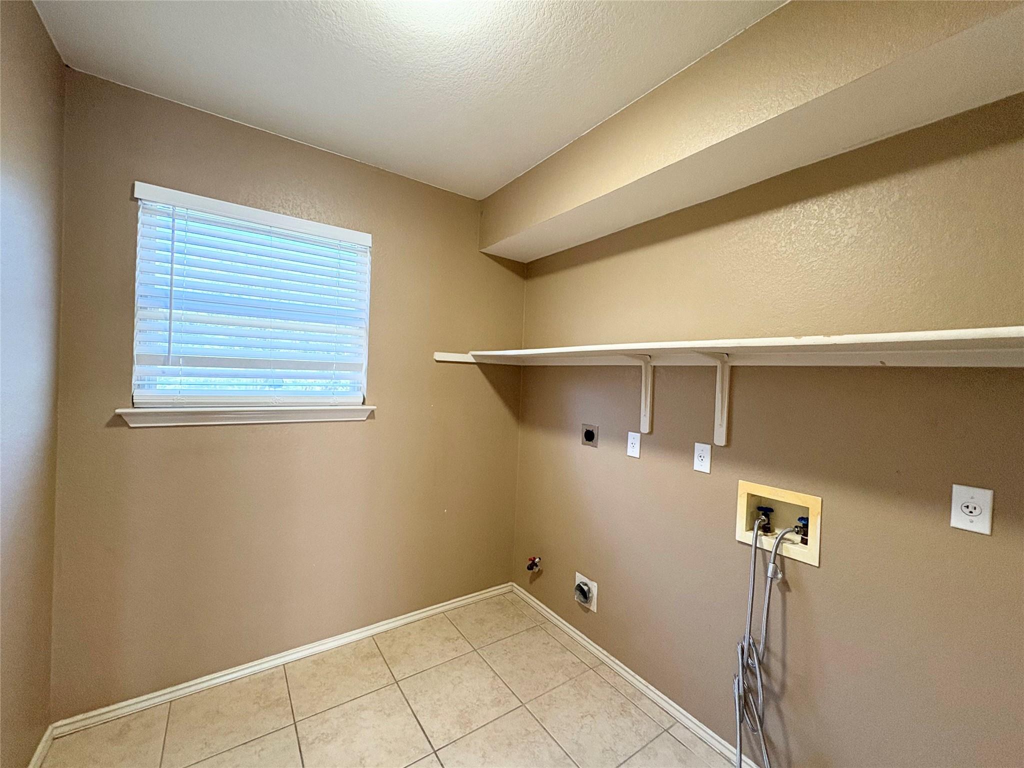 1101 Wood Creek Dr Property Photo 33