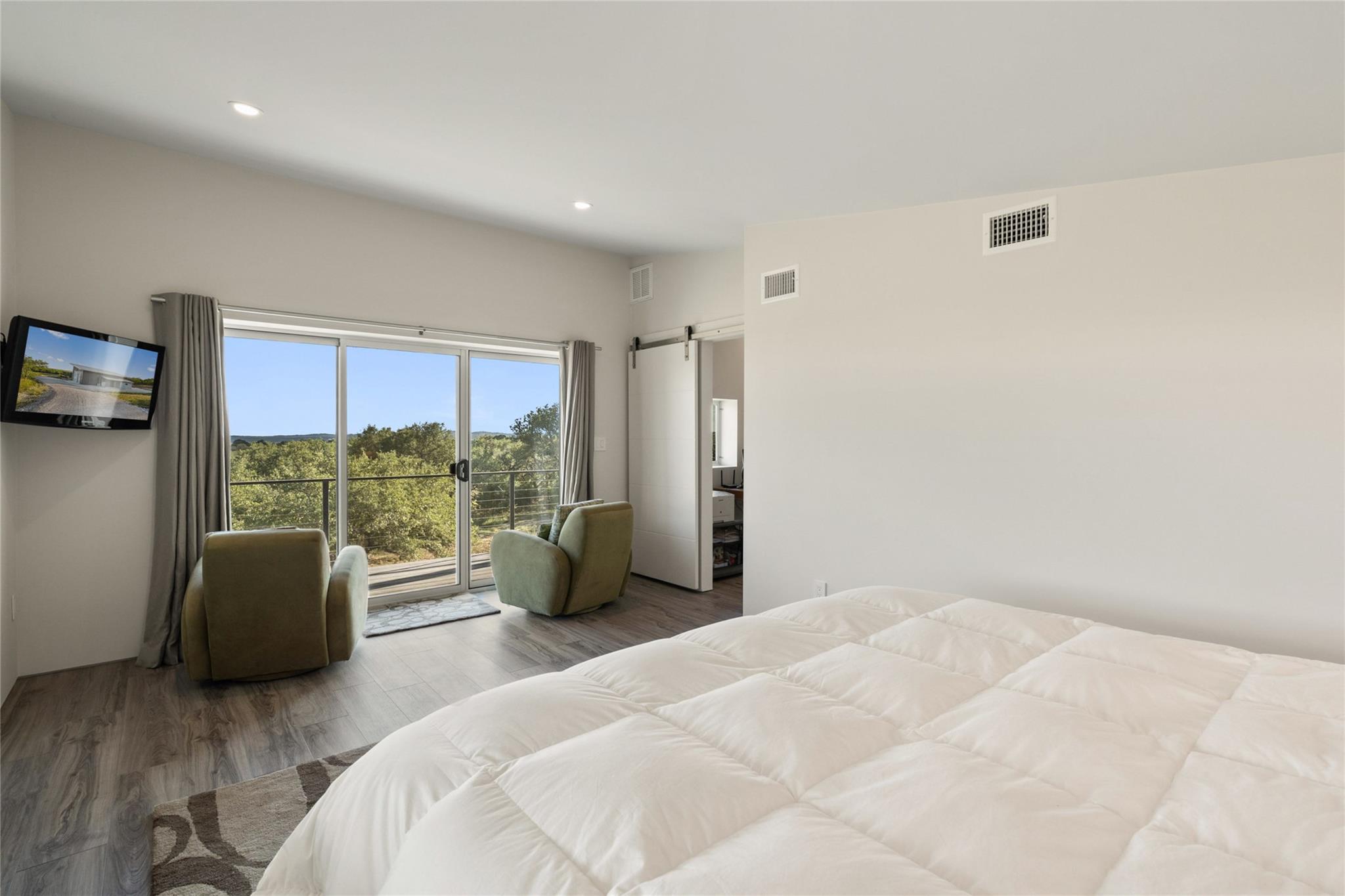 370 Gray Wolf None Property Photo 17