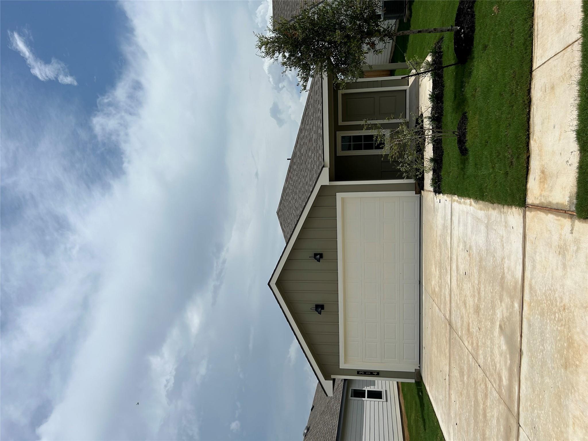 314 Randall Pl Property Photo 1