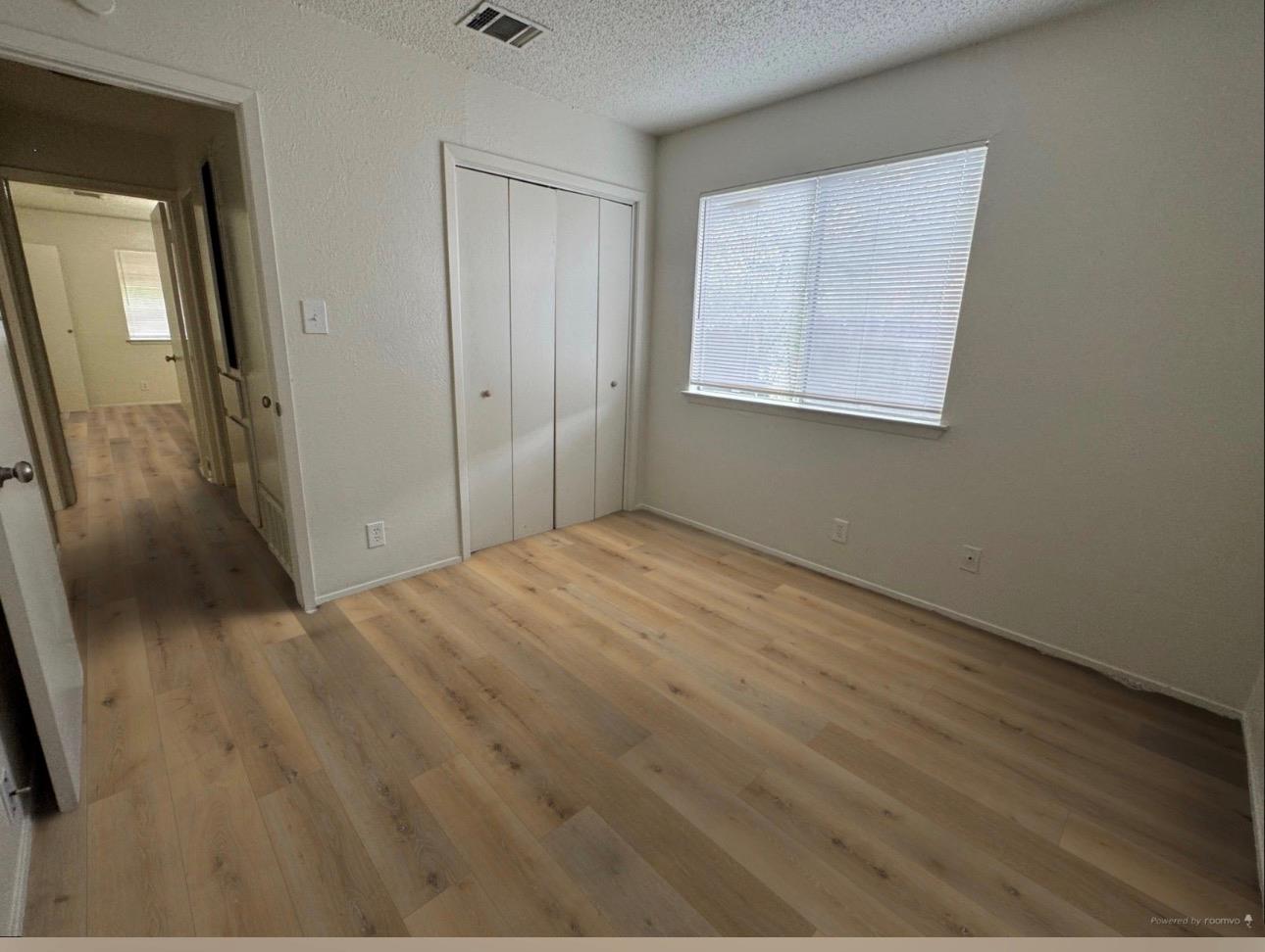 10606 Lanshire Dr #b Property Photo 4