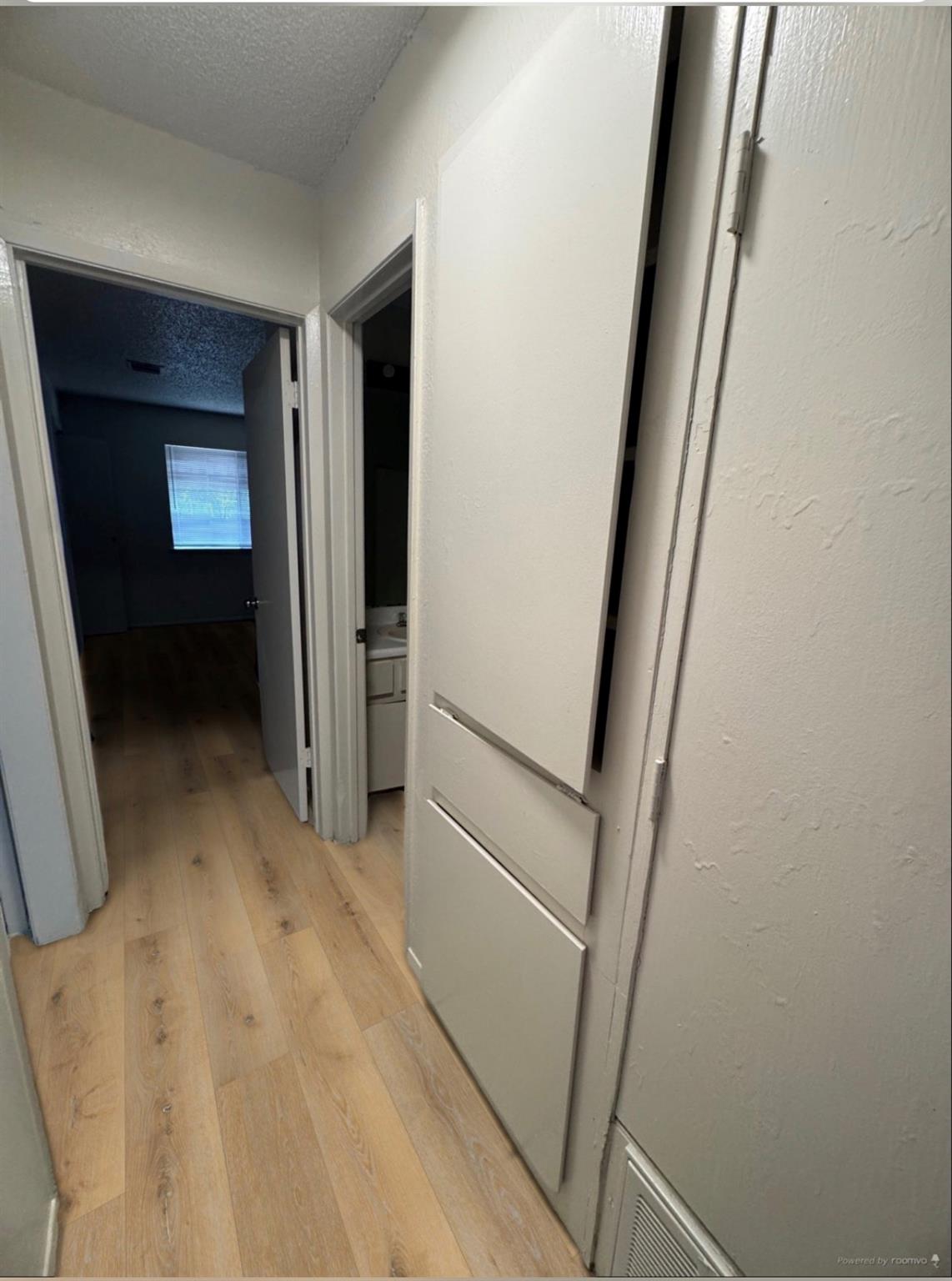 10606 Lanshire Dr #b Property Photo 5