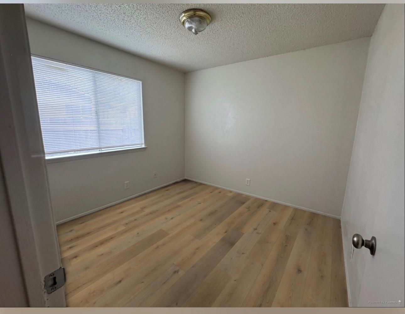 10606 Lanshire Dr #b Property Photo 6