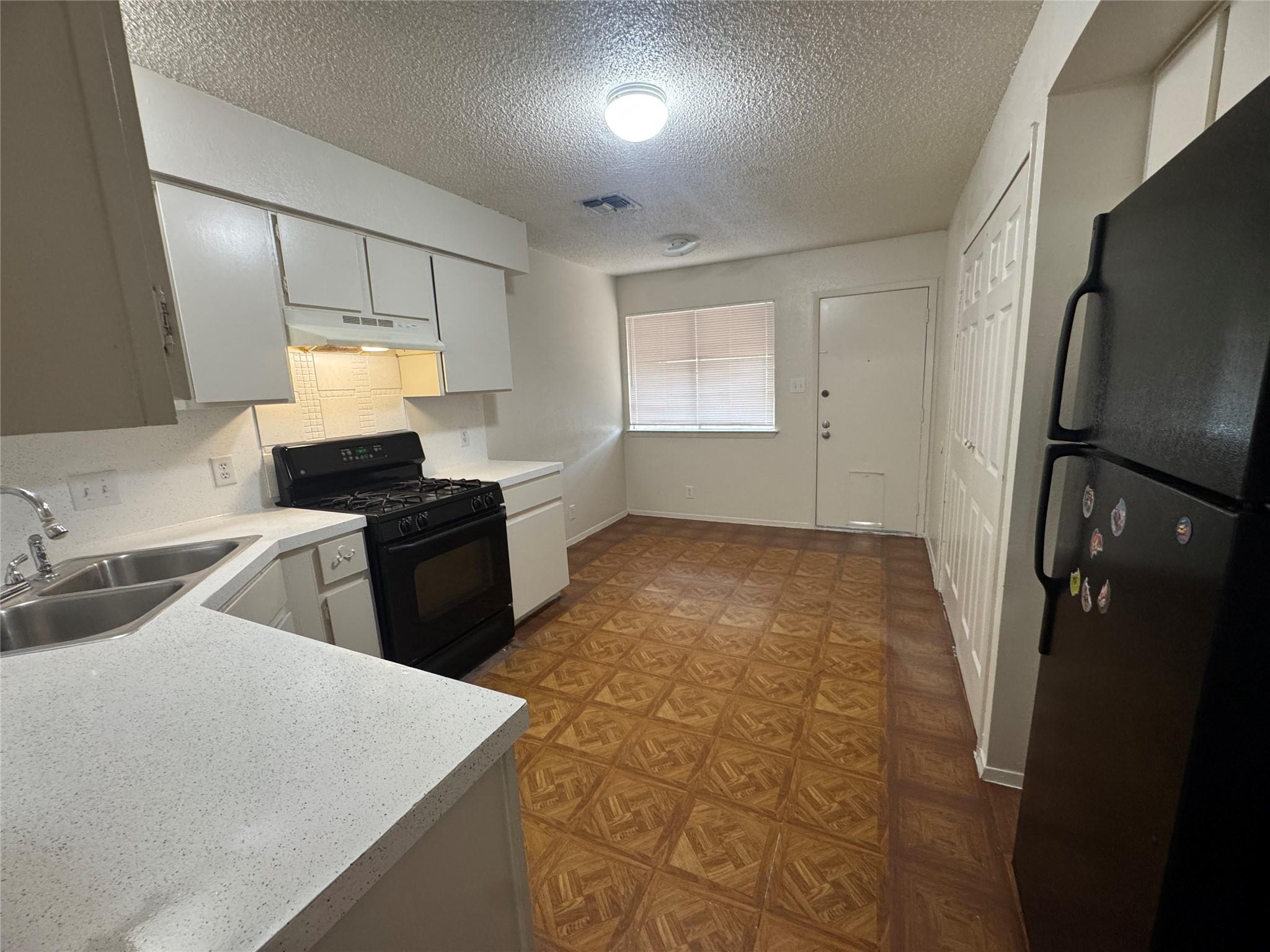 10606 Lanshire Dr #b Property Photo 10