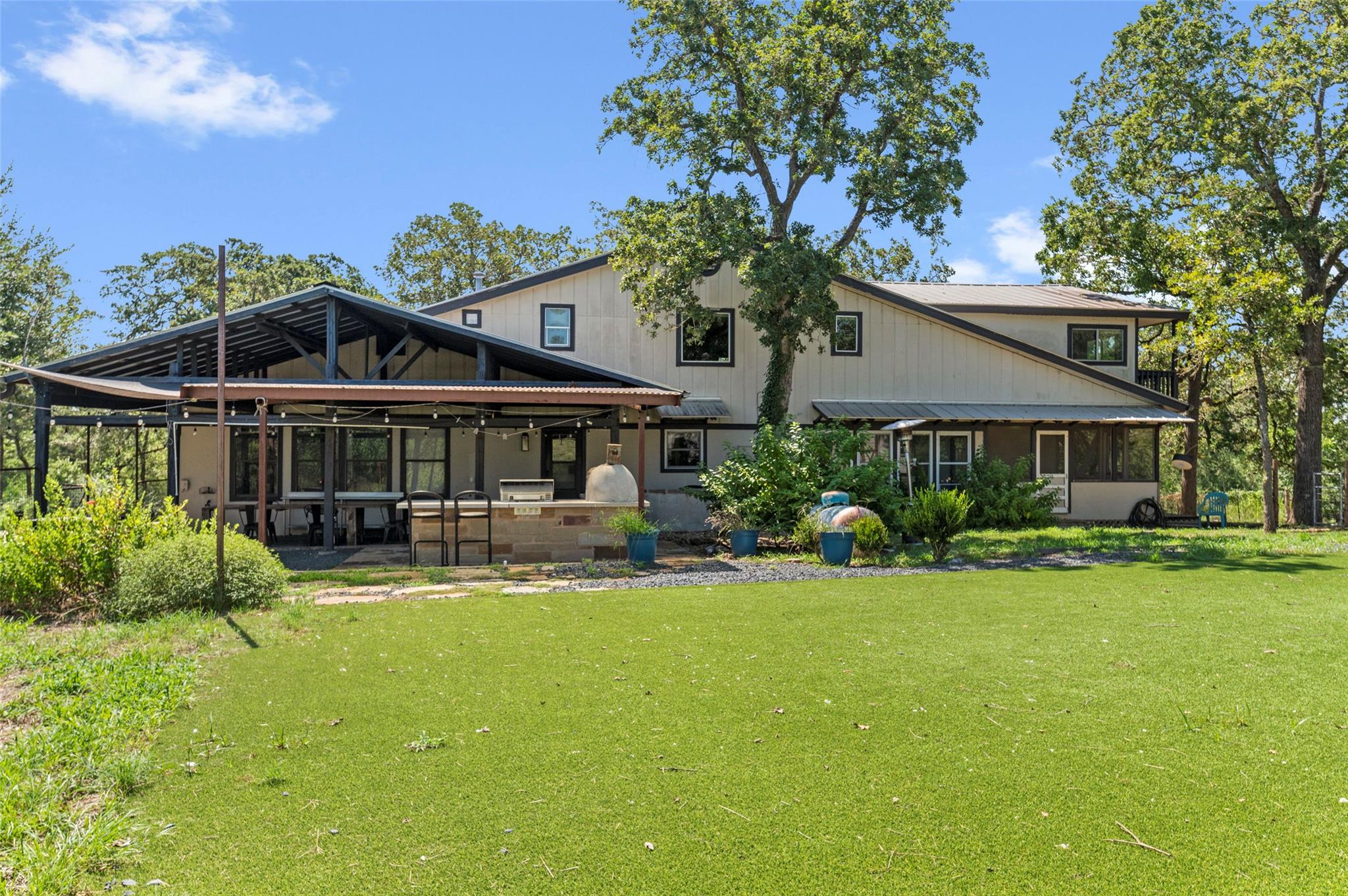 180 Ironstone Rd Property Photo 3
