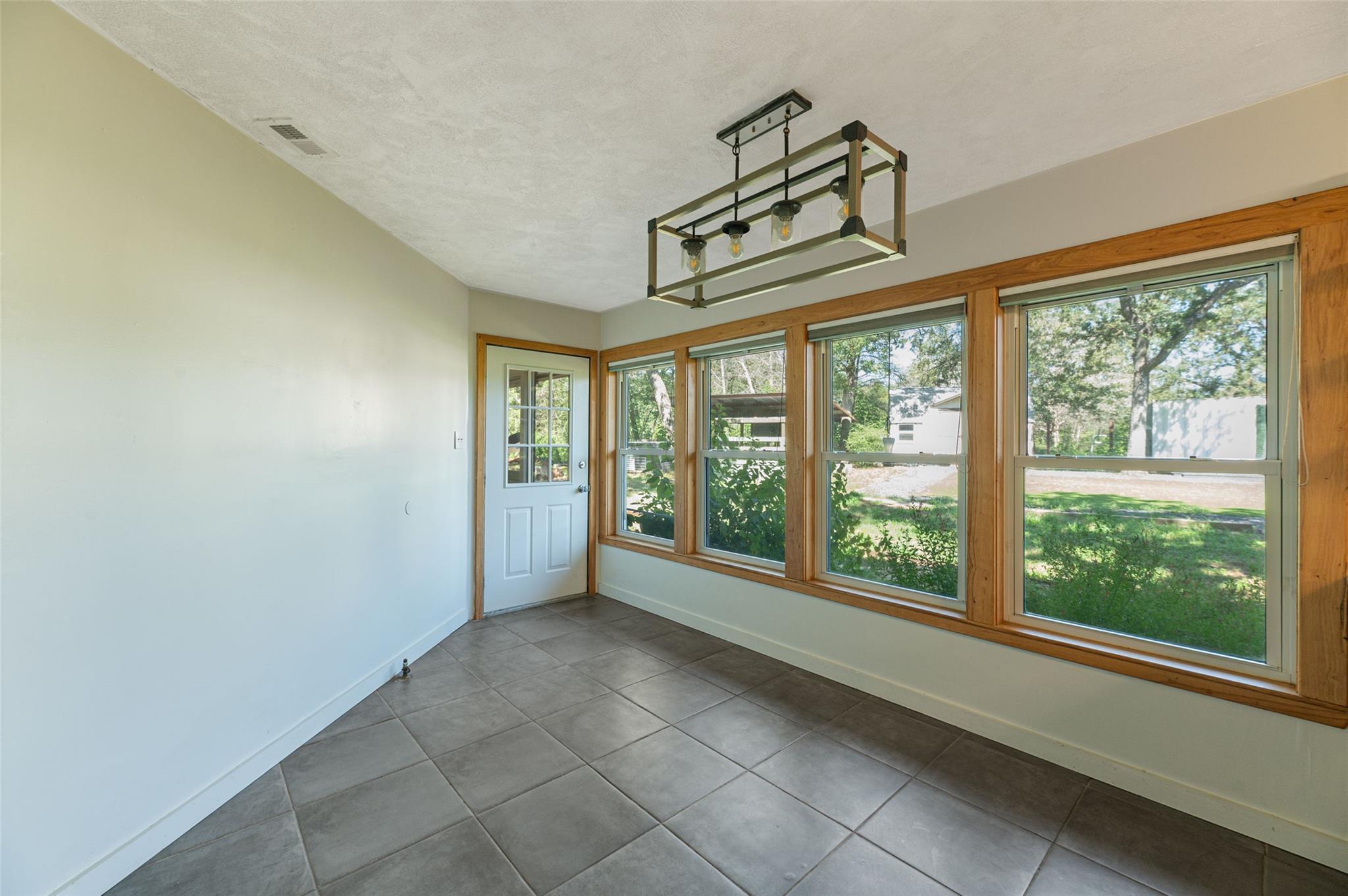 180 Ironstone Rd Property Photo 8