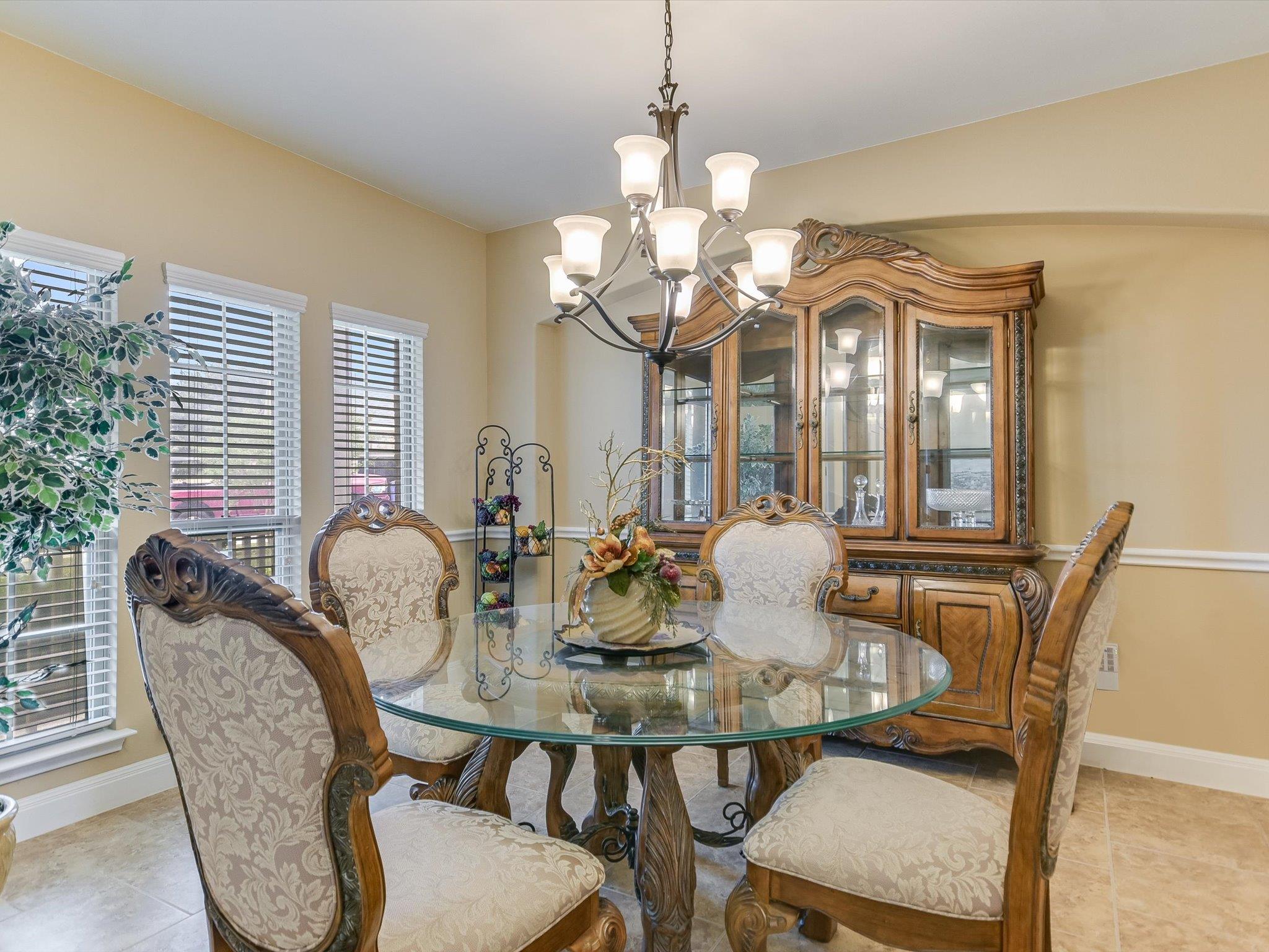 12400 Lostwood Cir Property Photo 11