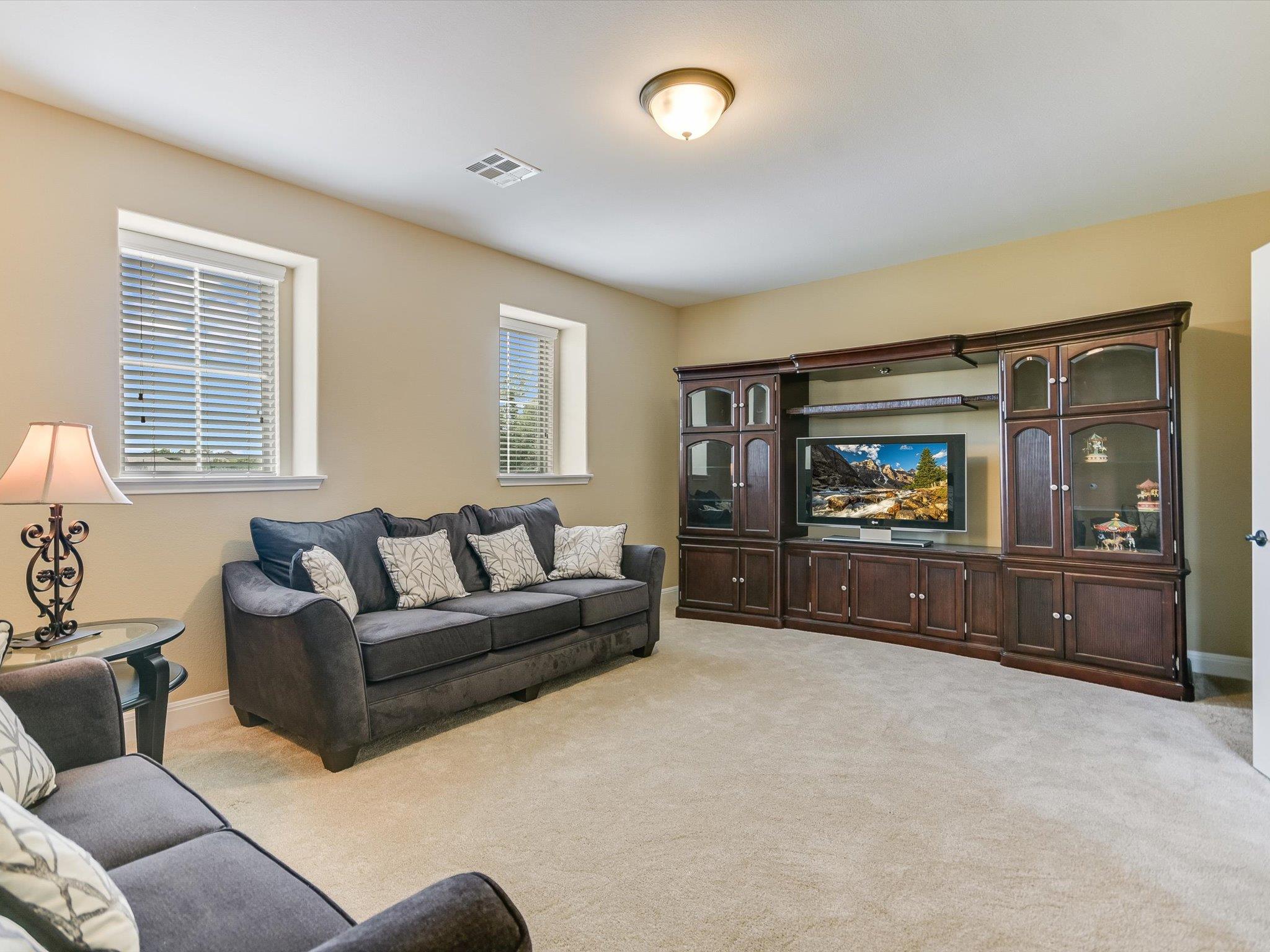 12400 Lostwood Cir Property Photo 16