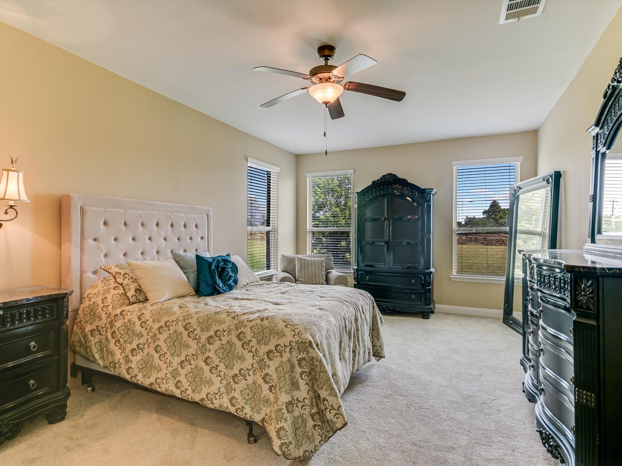 12400 Lostwood Cir Property Photo 18