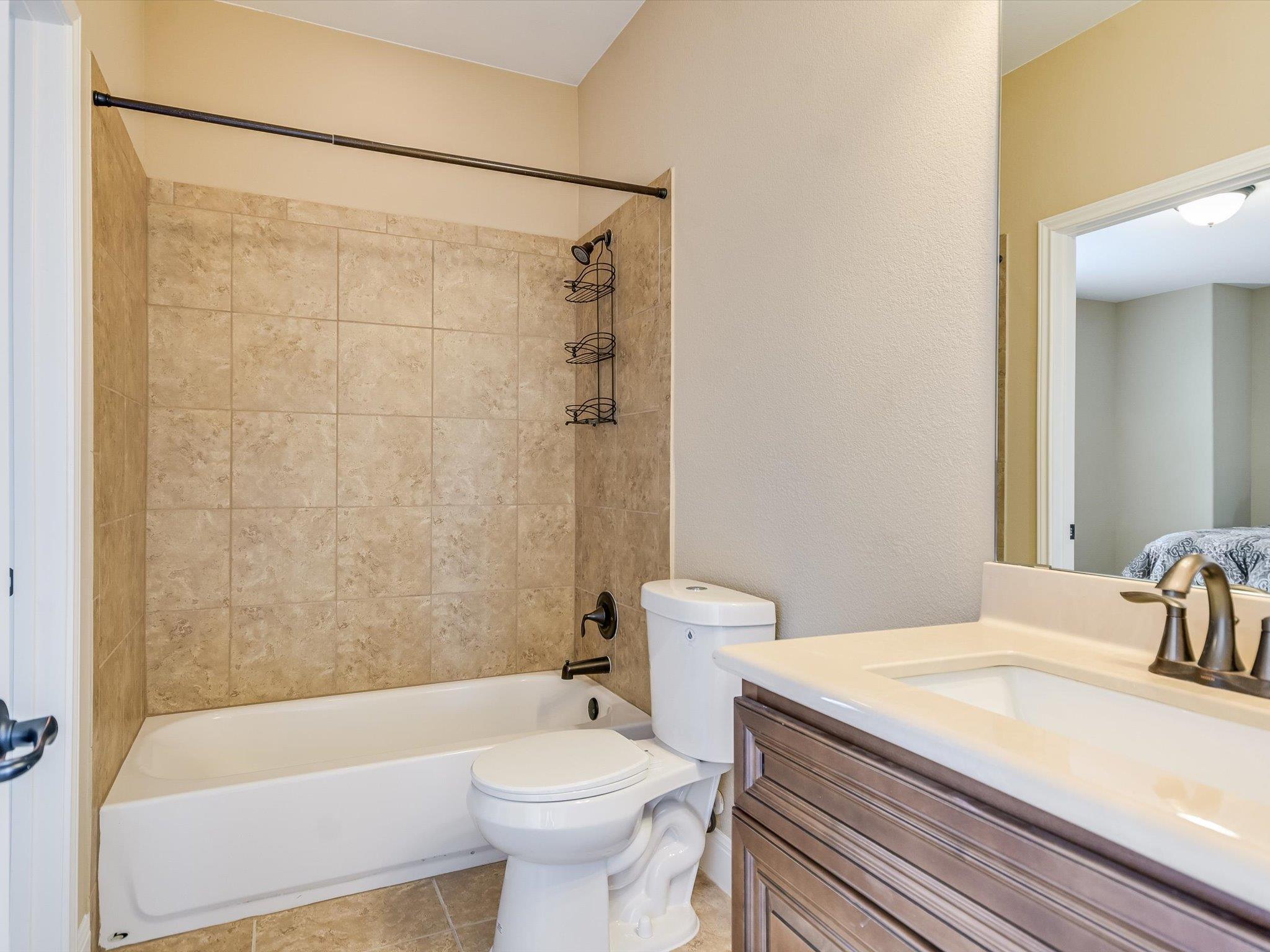 12400 Lostwood Cir Property Photo 22