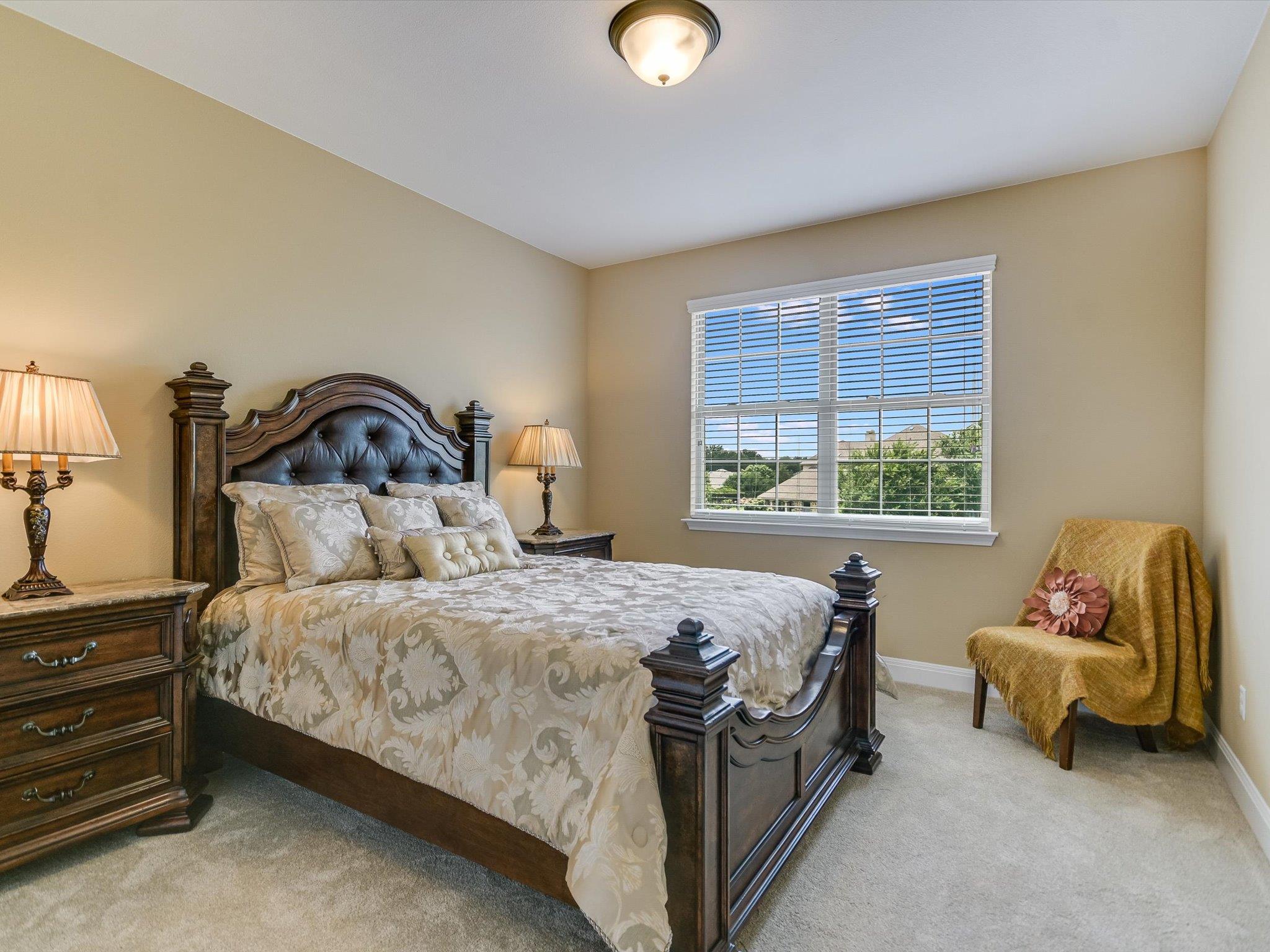 12400 Lostwood Cir Property Photo 23