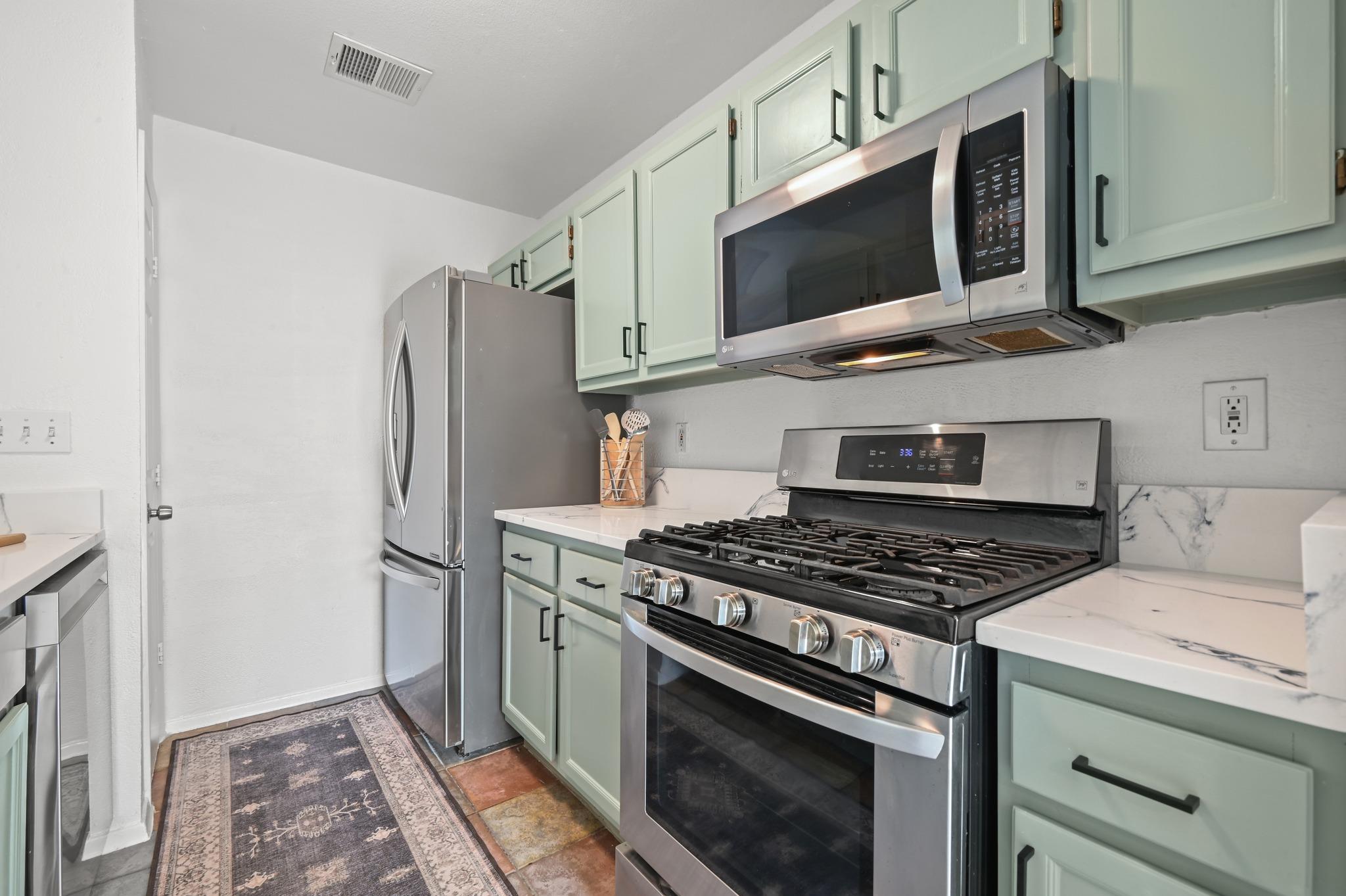 12200 Tyson Cv #a Property Photo 2