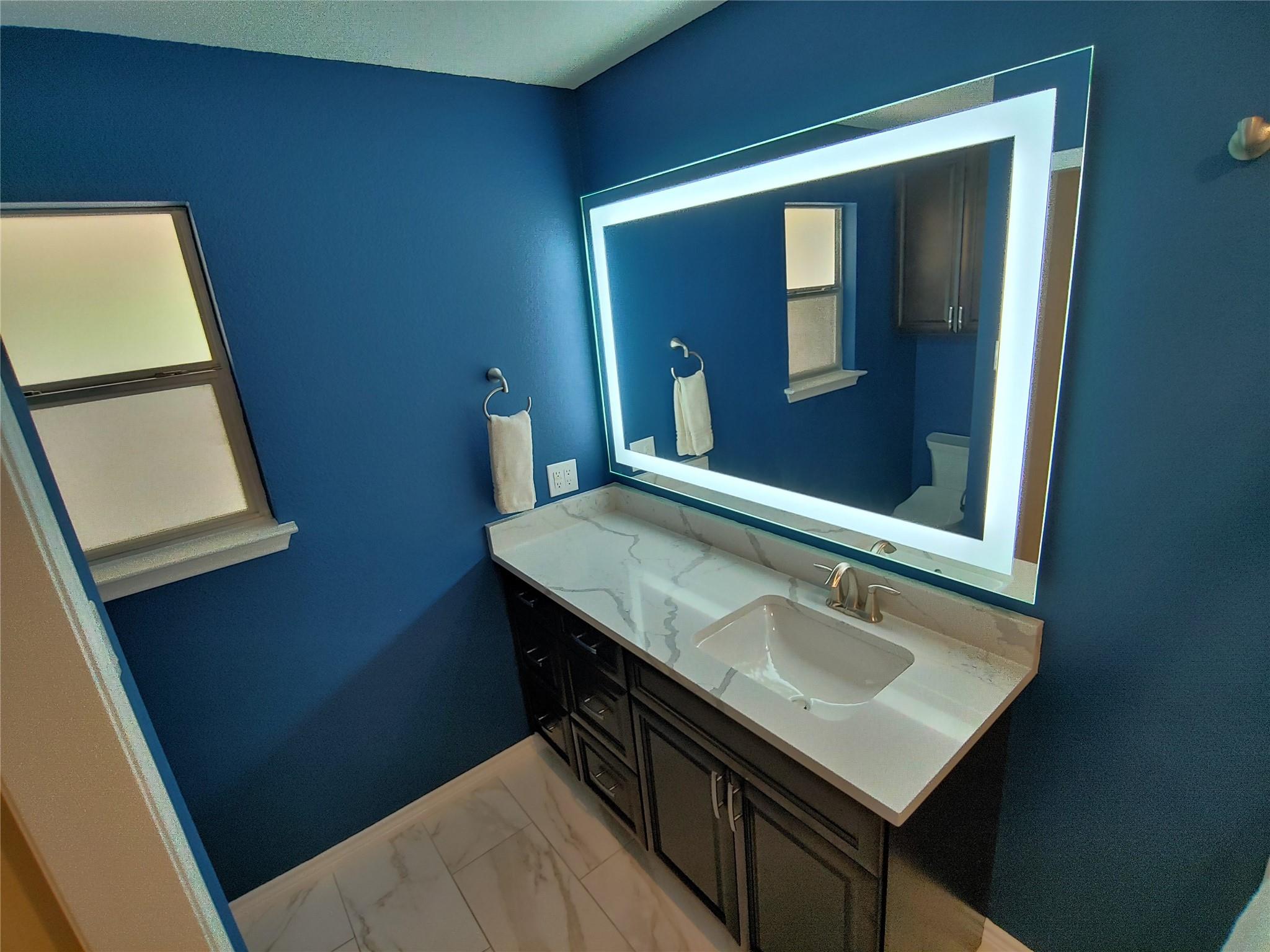 8124 Tockington Way Property Photo 15