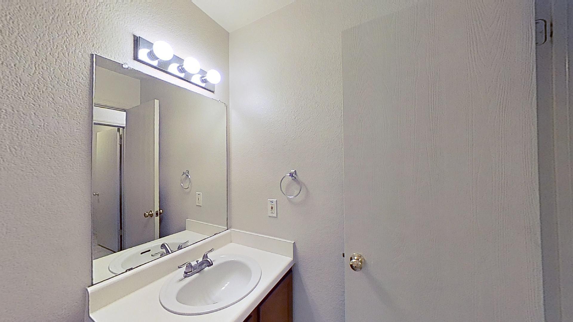 1200 Hughmont Dr Property Photo 11