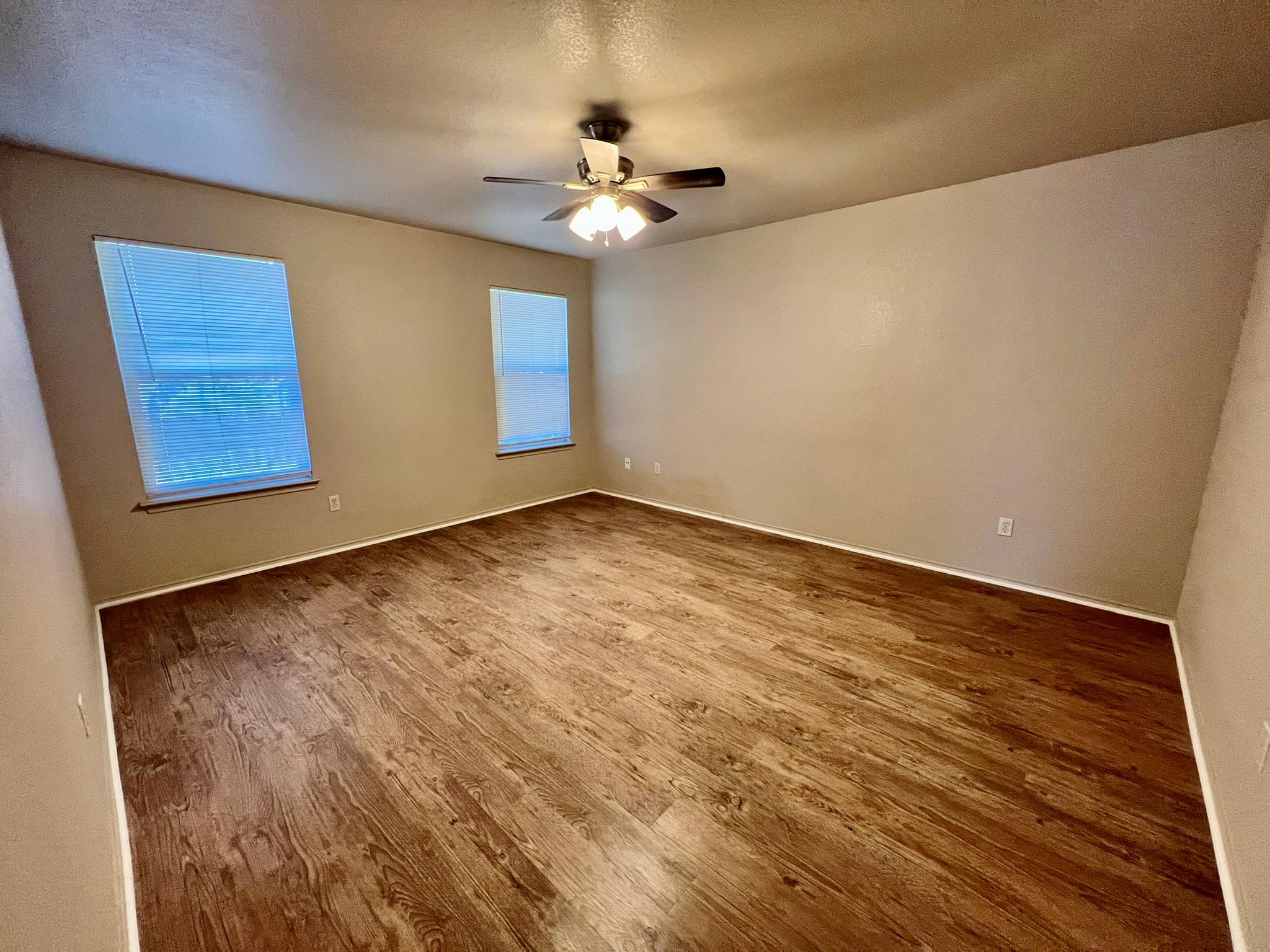1200 Hughmont Dr Property Photo 21