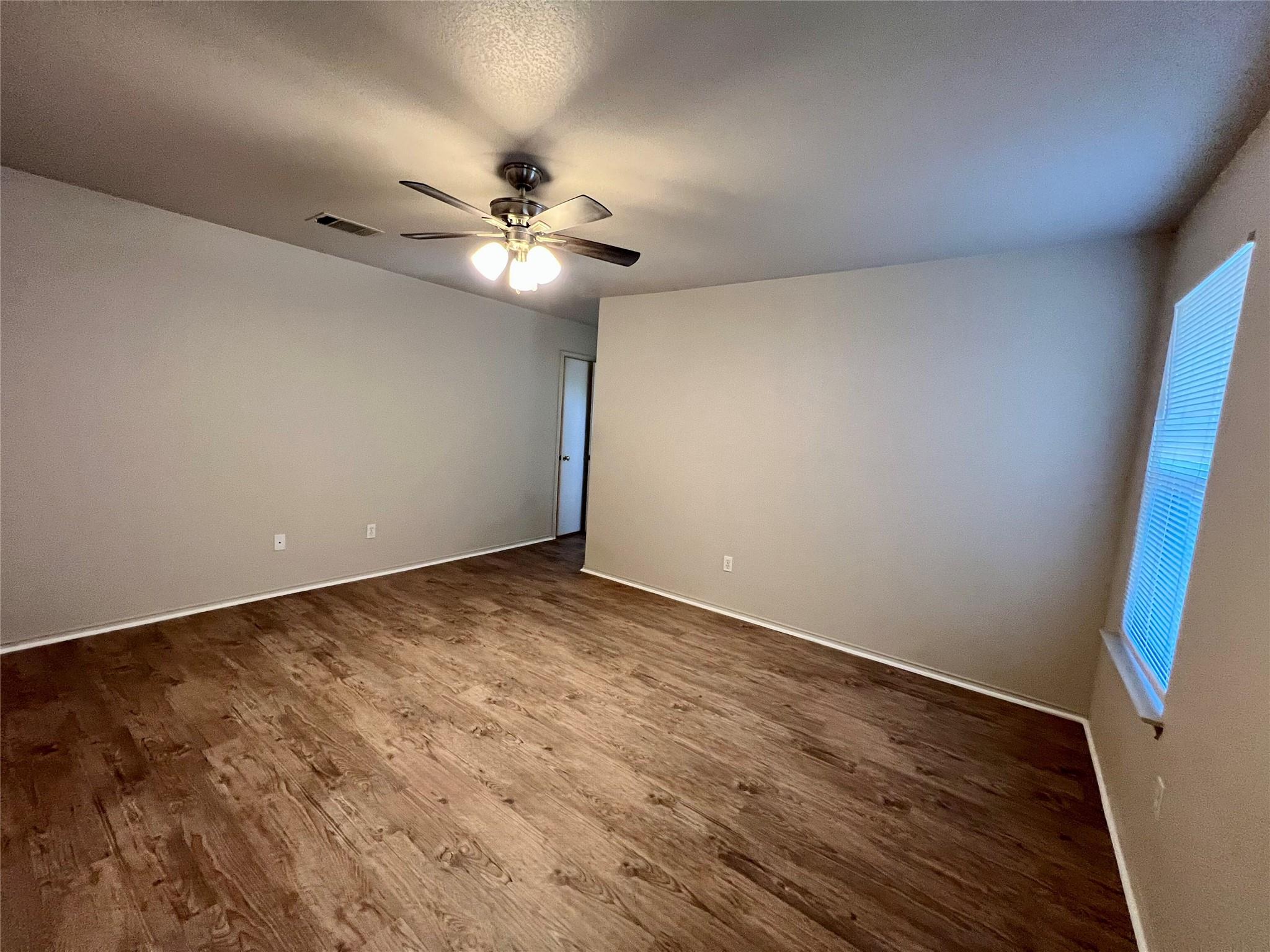 1200 Hughmont Dr Property Photo 22