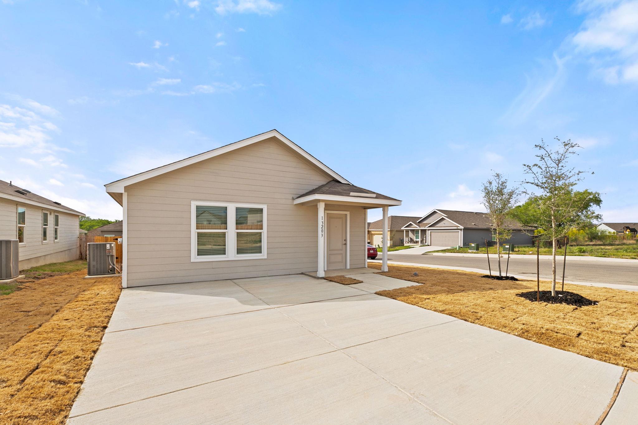 13203 Furyk Dr Property Photo 1