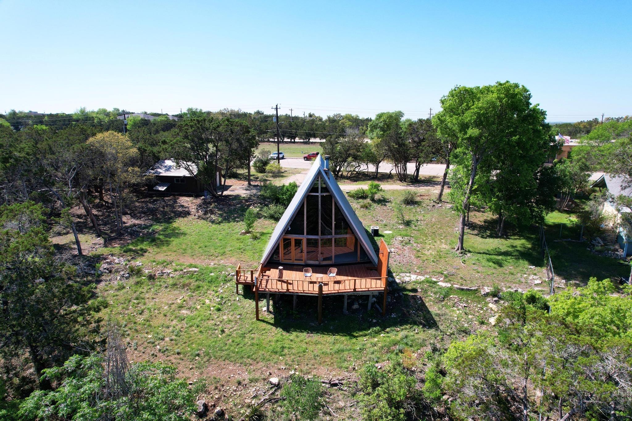 20802 Dawn Dr Property Photo 1