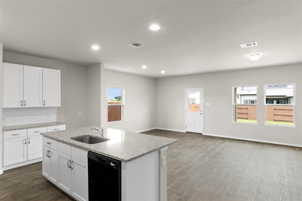 2456 Ambling Trl Property Photo 12