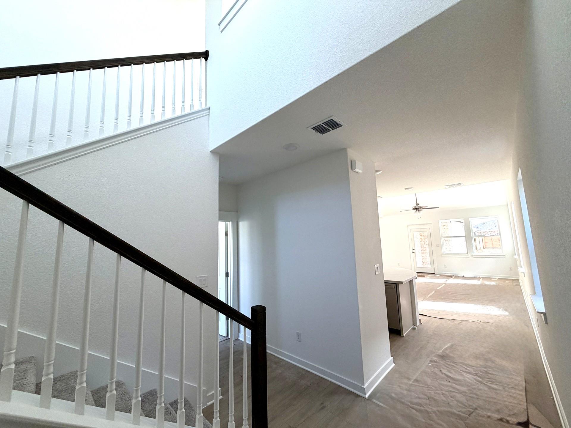 504 Bloomington Loop Property Photo 2