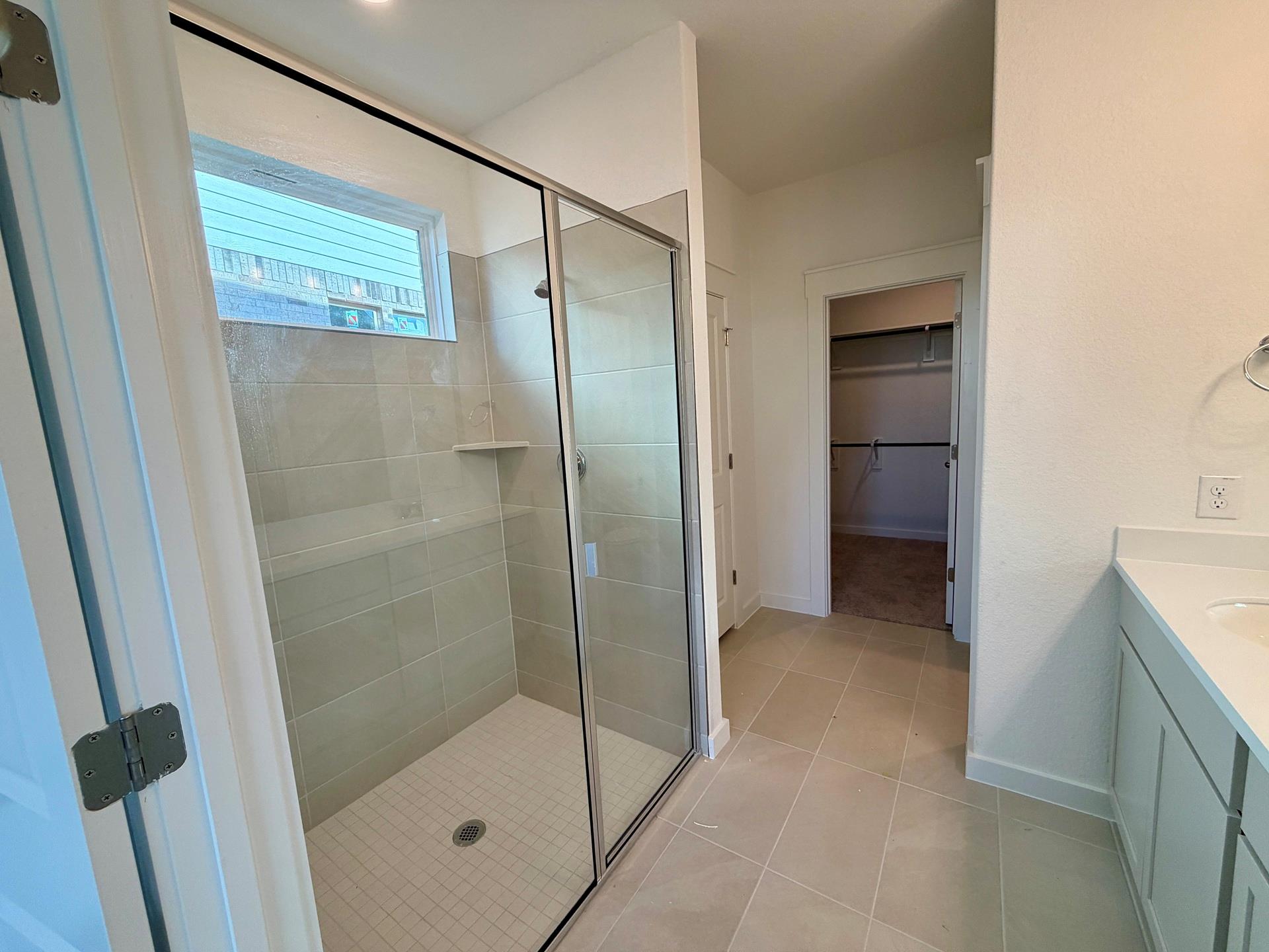 504 Bloomington Loop Property Photo 11