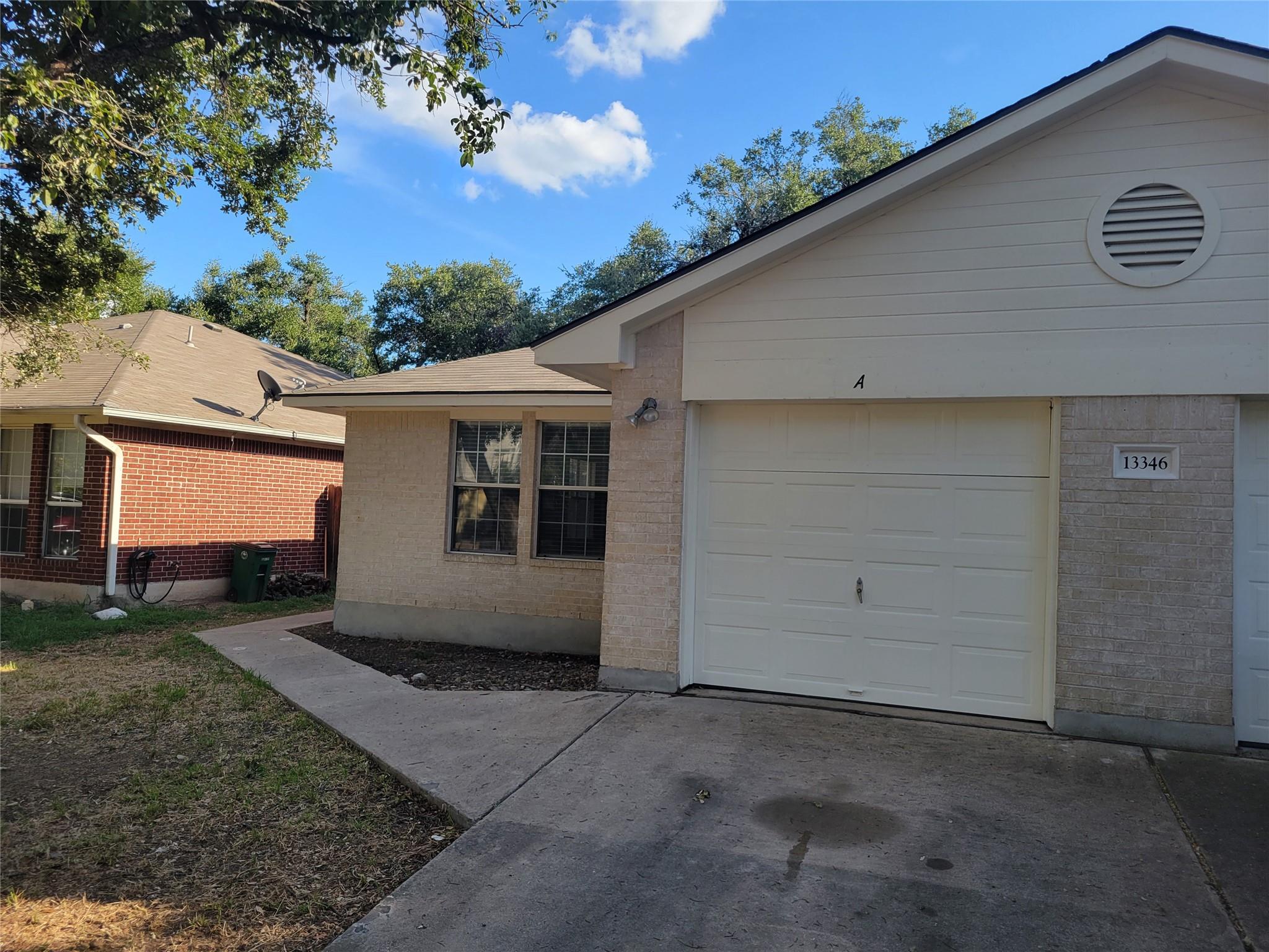 13346 Water Oak Ln A Property Photo 3